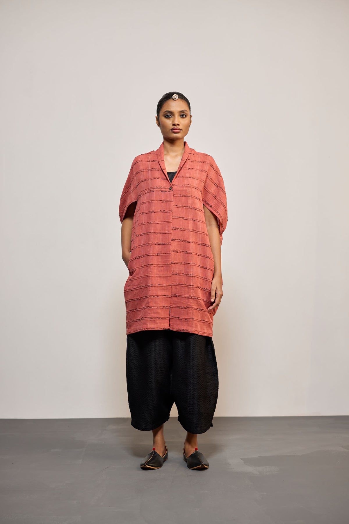 WOVEN 1  (OVERLAY / JACKET)