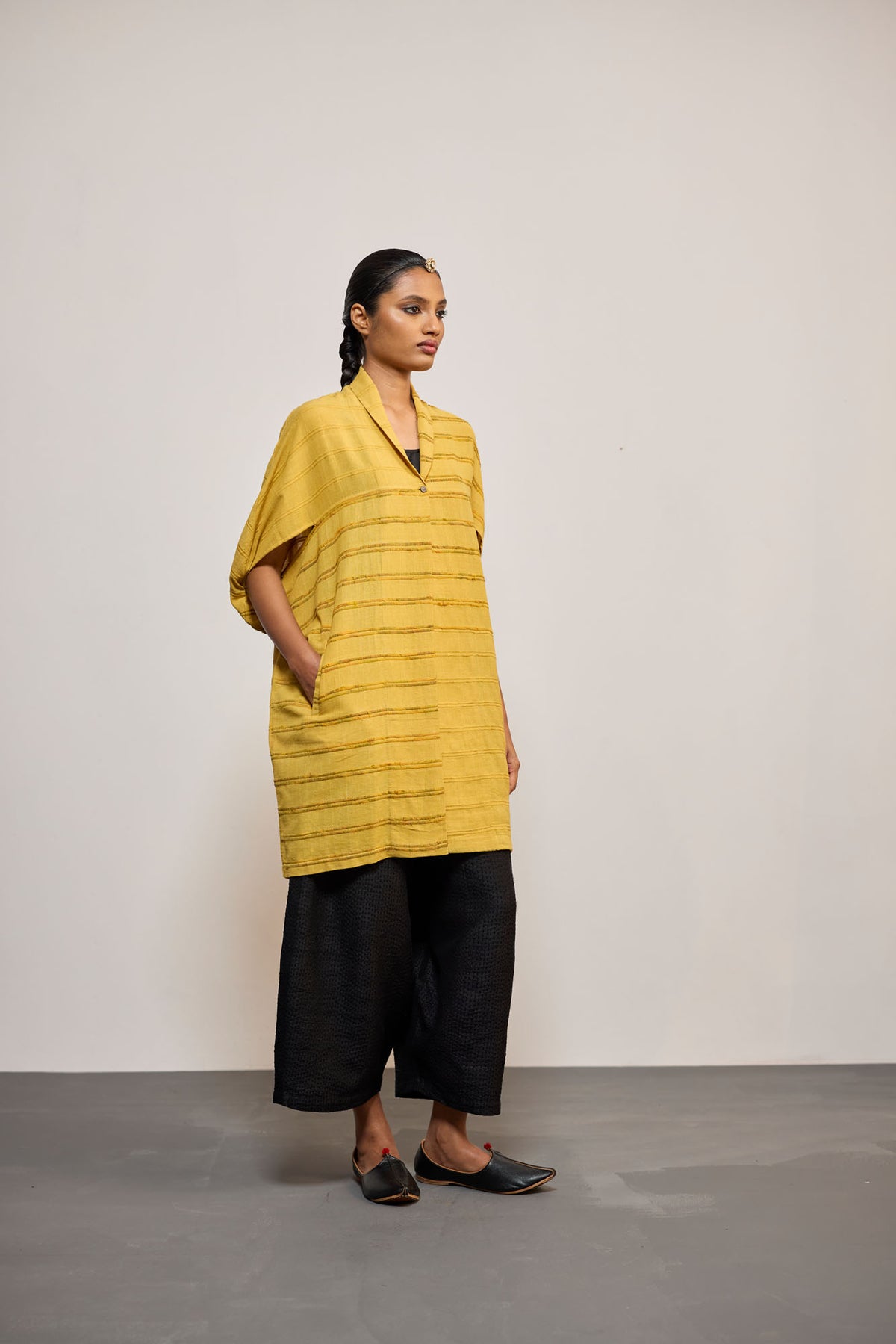 WOVEN 2  (OVERLAY / JACKET)