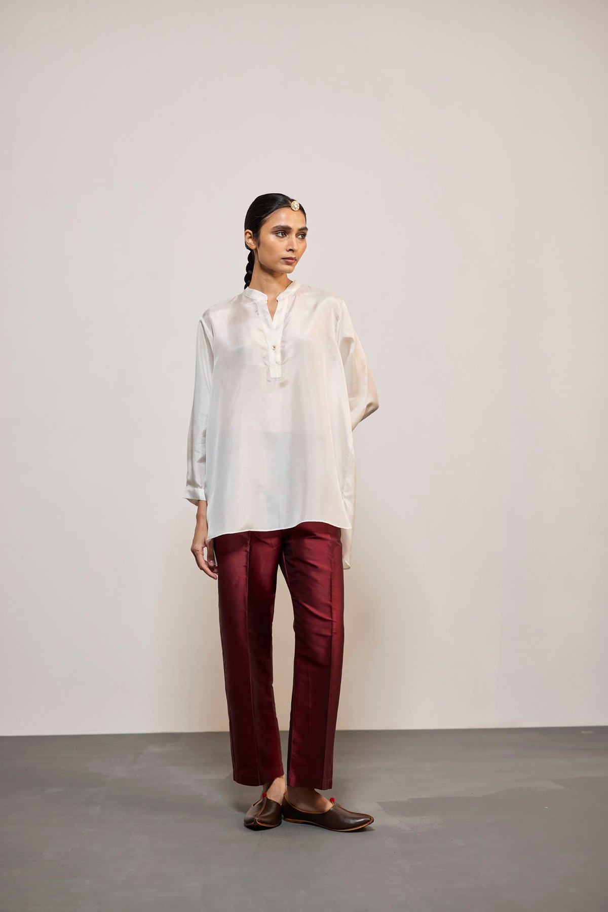 WHITE SILK (TOP)