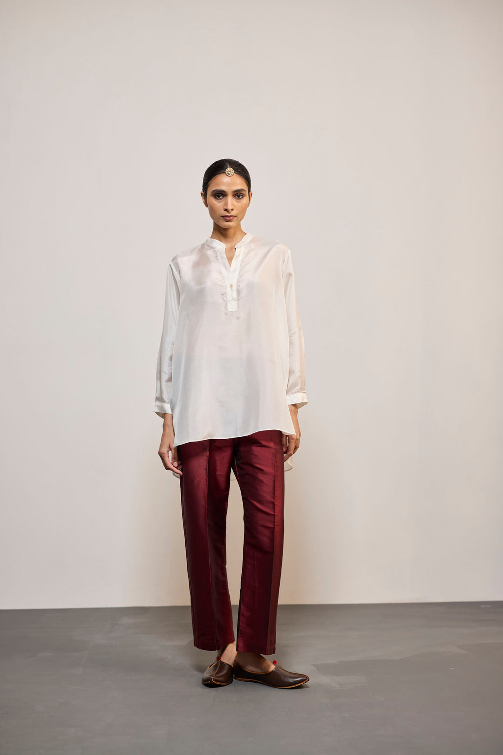 WHITE SILK (TOP)