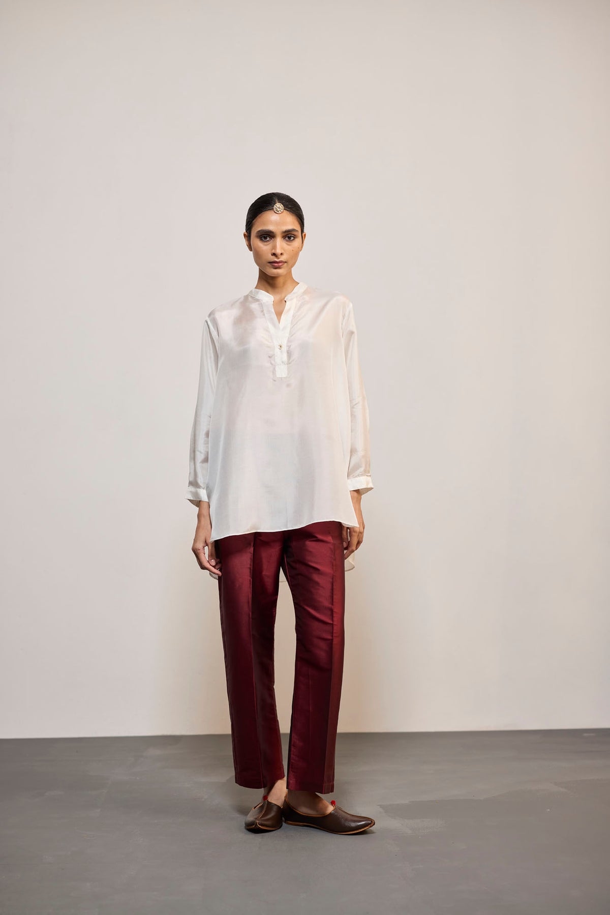 WHITE SILK (TOP)