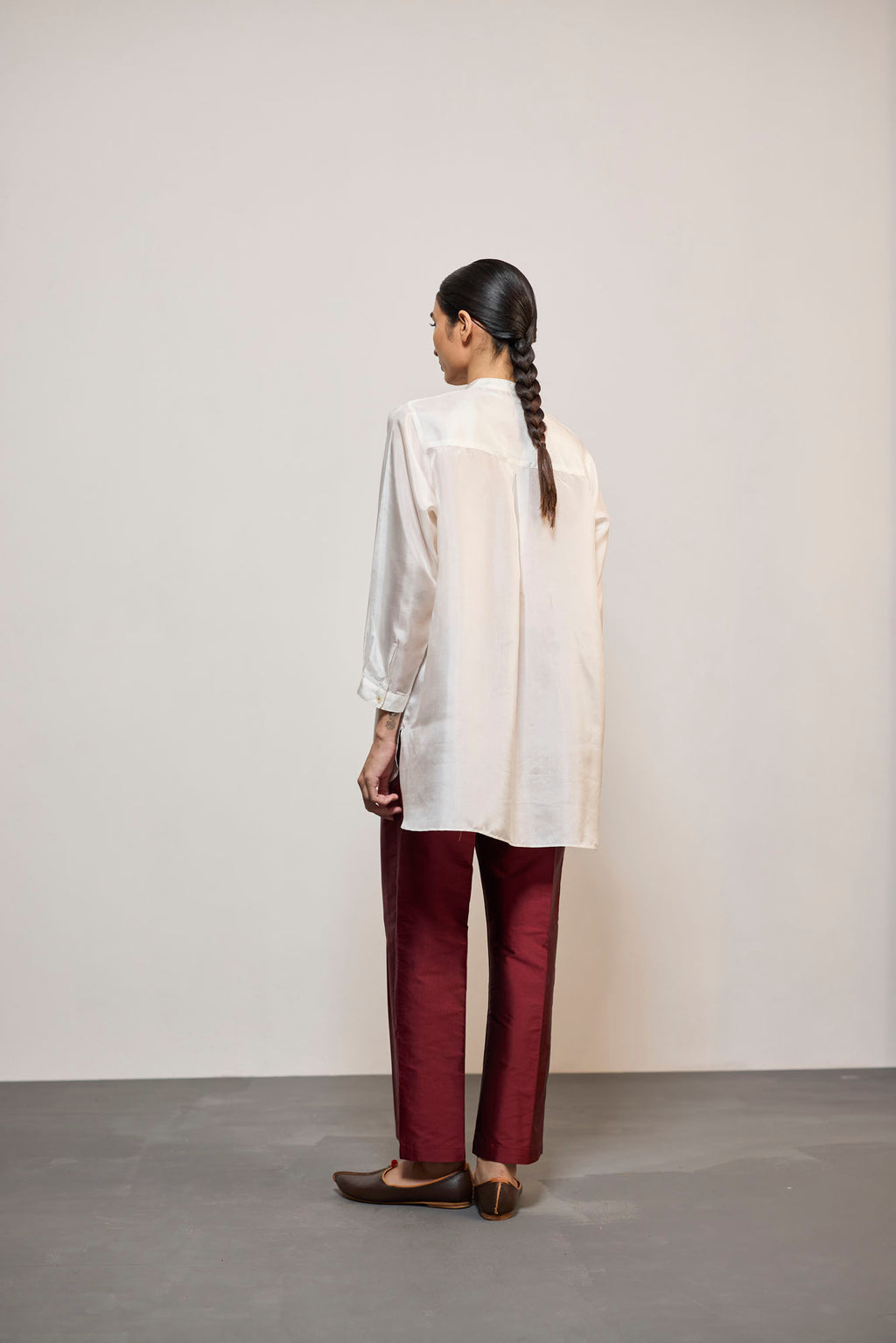 WHITE SILK (TOP)