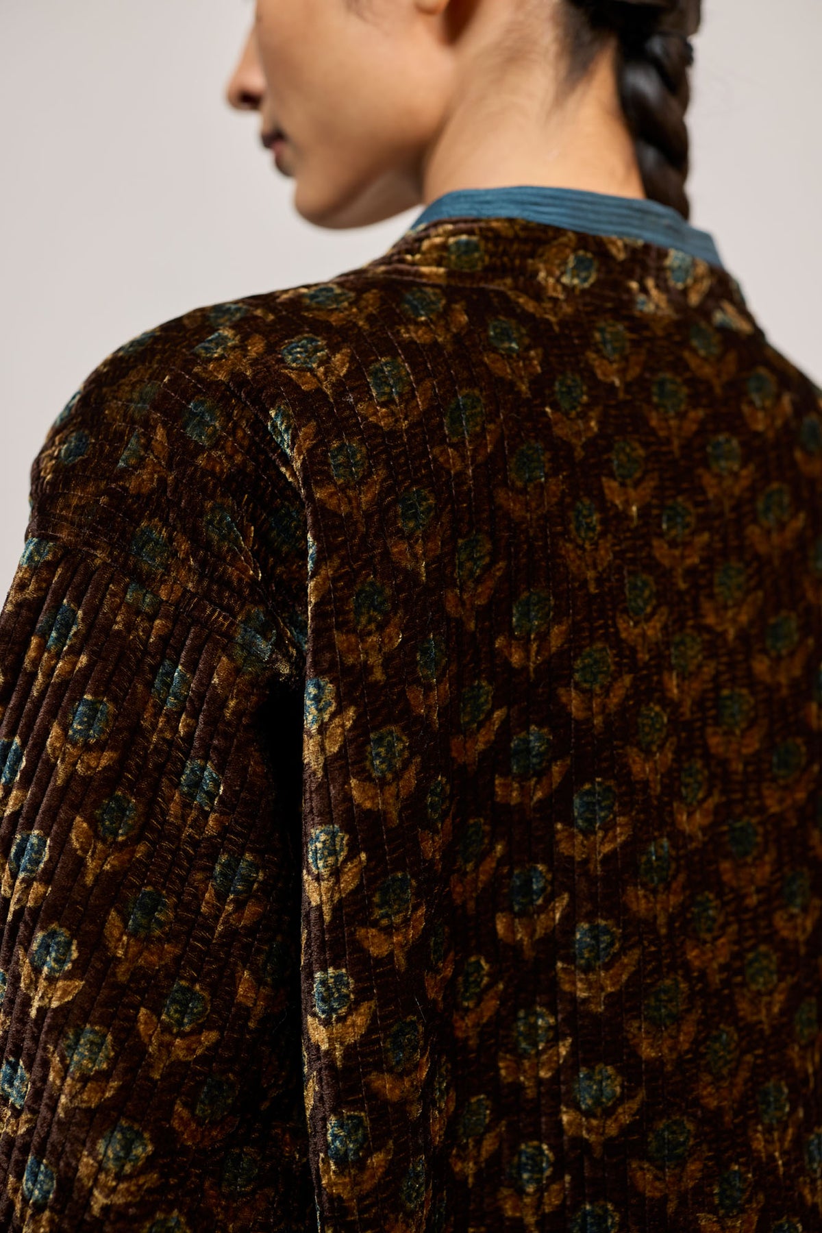AJA VELVET  PRINTED TEAL REVERSIBLE (JACKET)