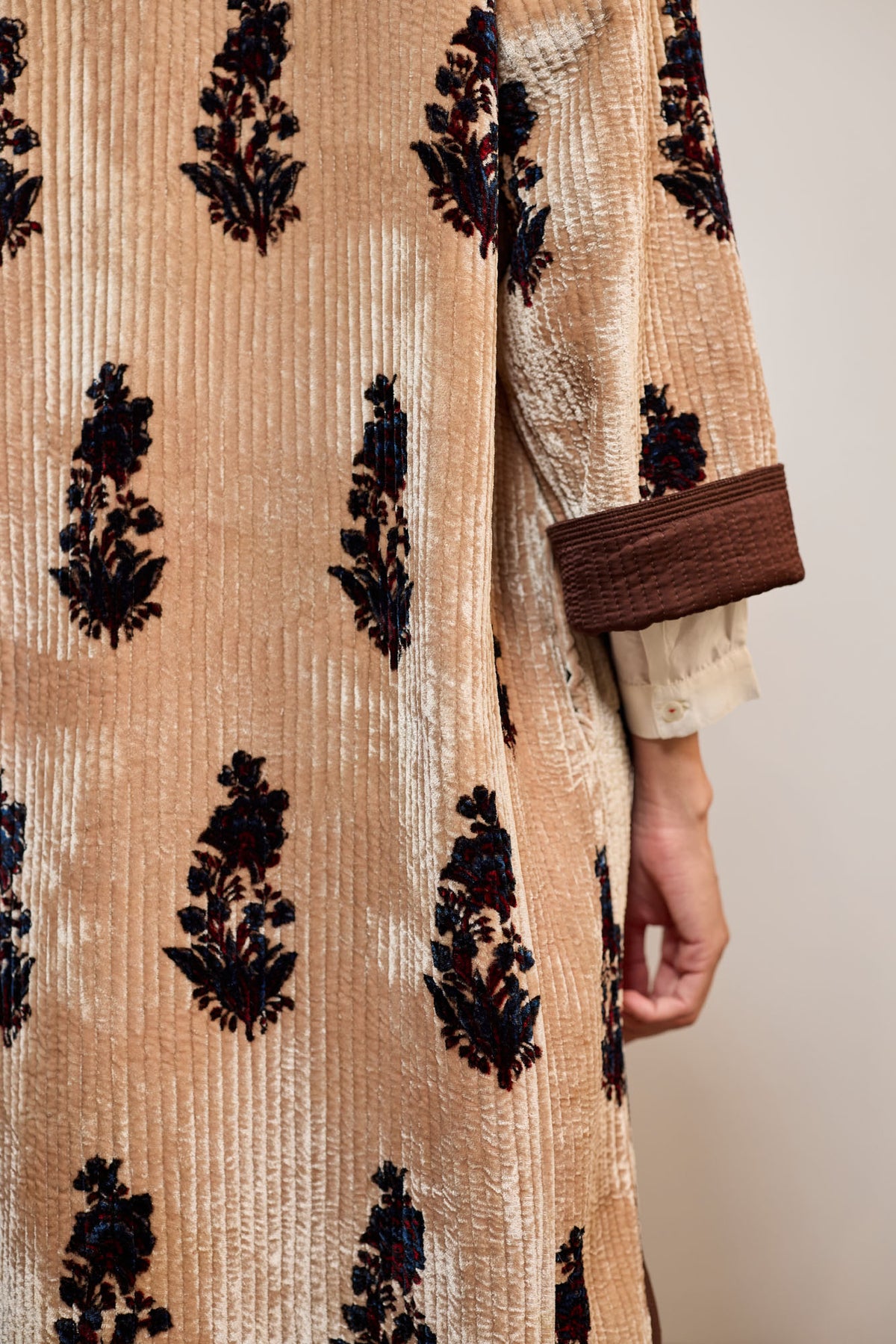 AJA VELVET PRINTED BROWN  REVERSIBLE (JACKET)