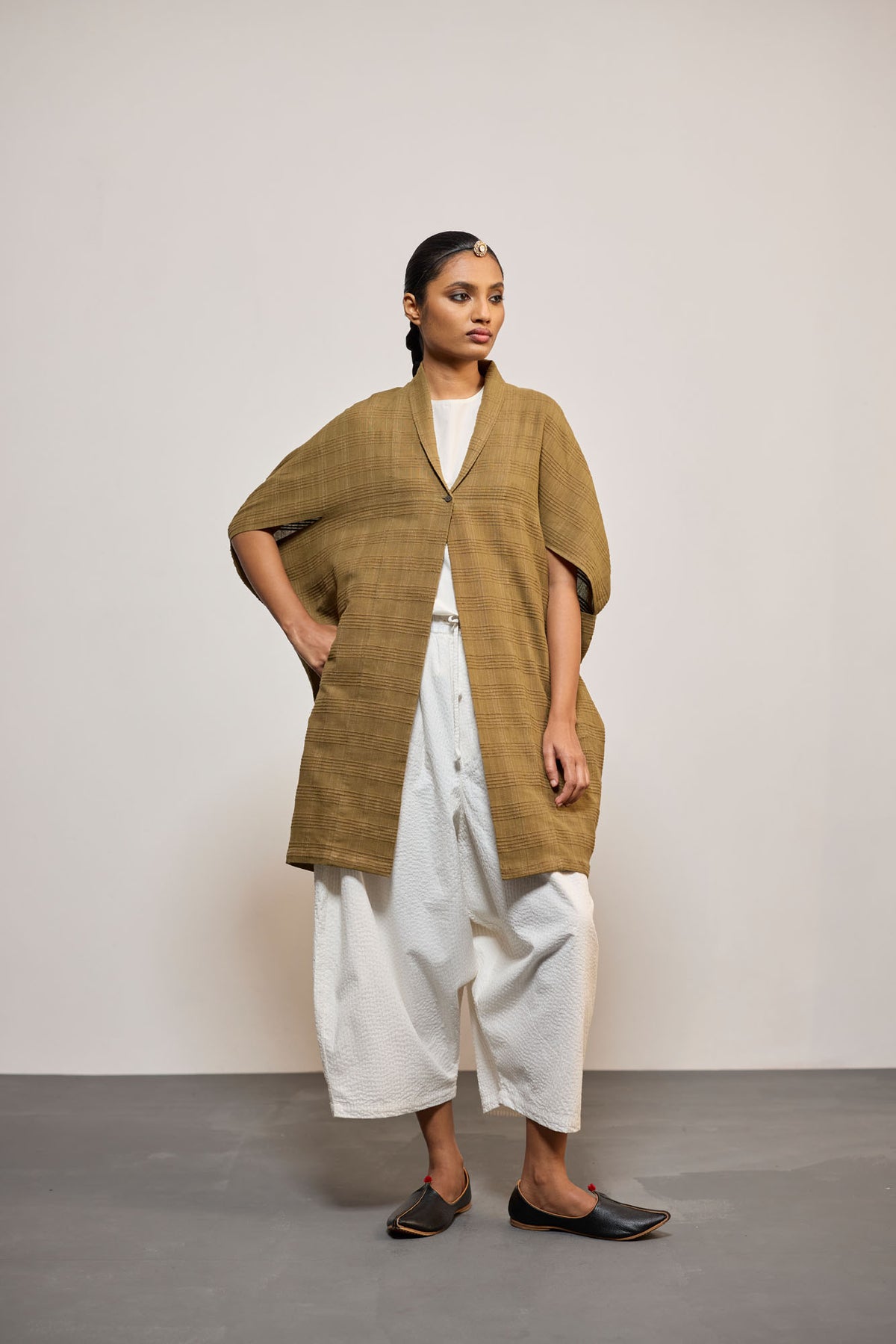 WOVEN 5 OLIVE (OVERLAY / JACKET)