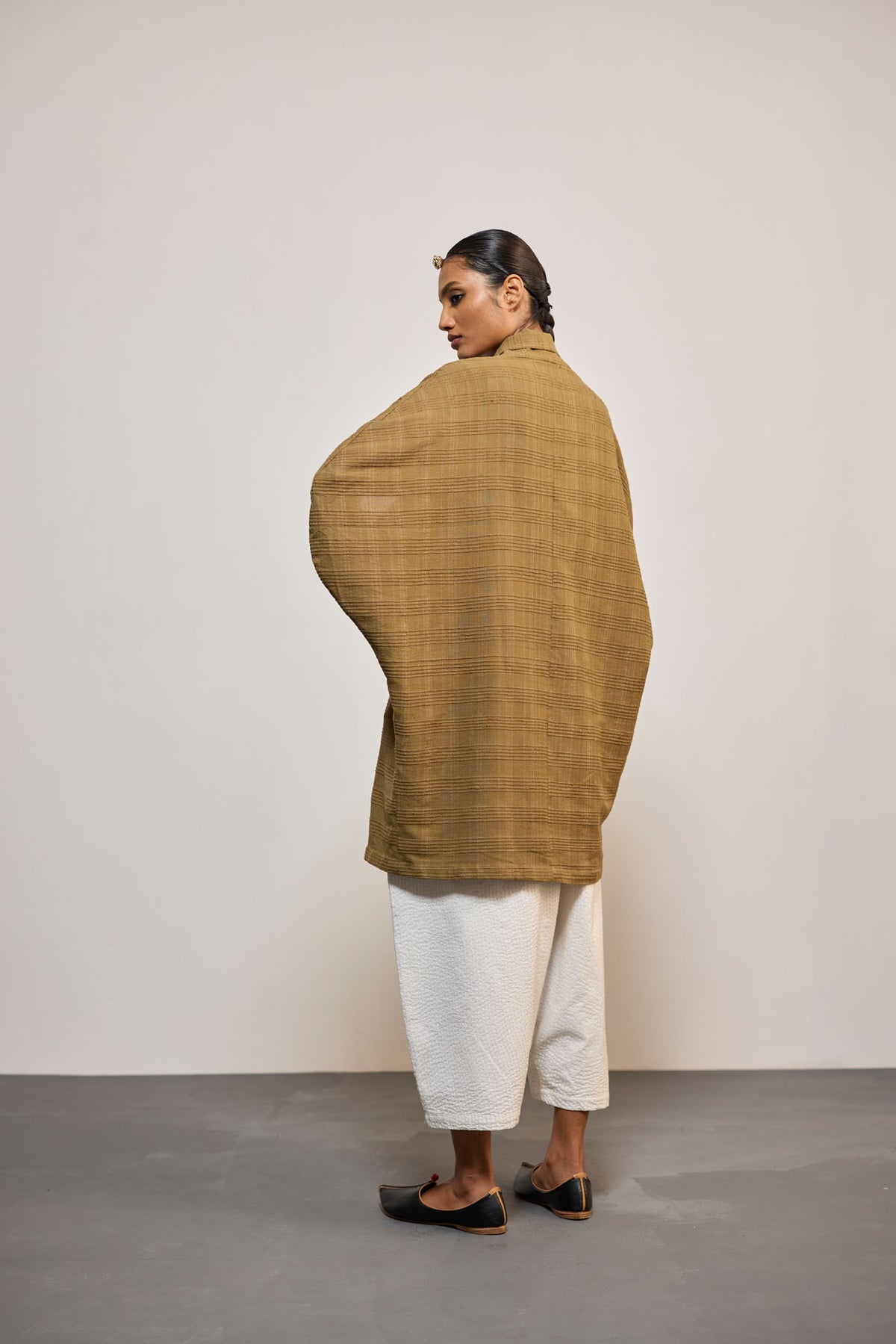 WOVEN 5 OLIVE (OVERLAY / JACKET)
