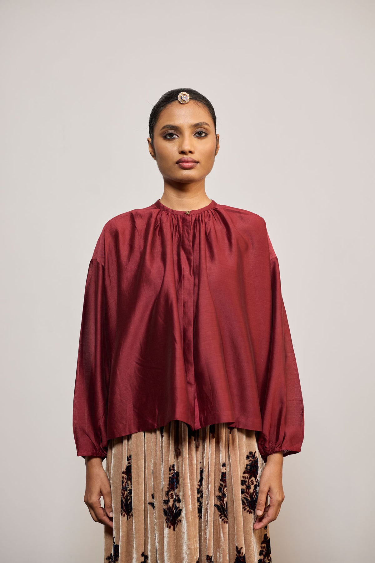 MAROON (TOP)