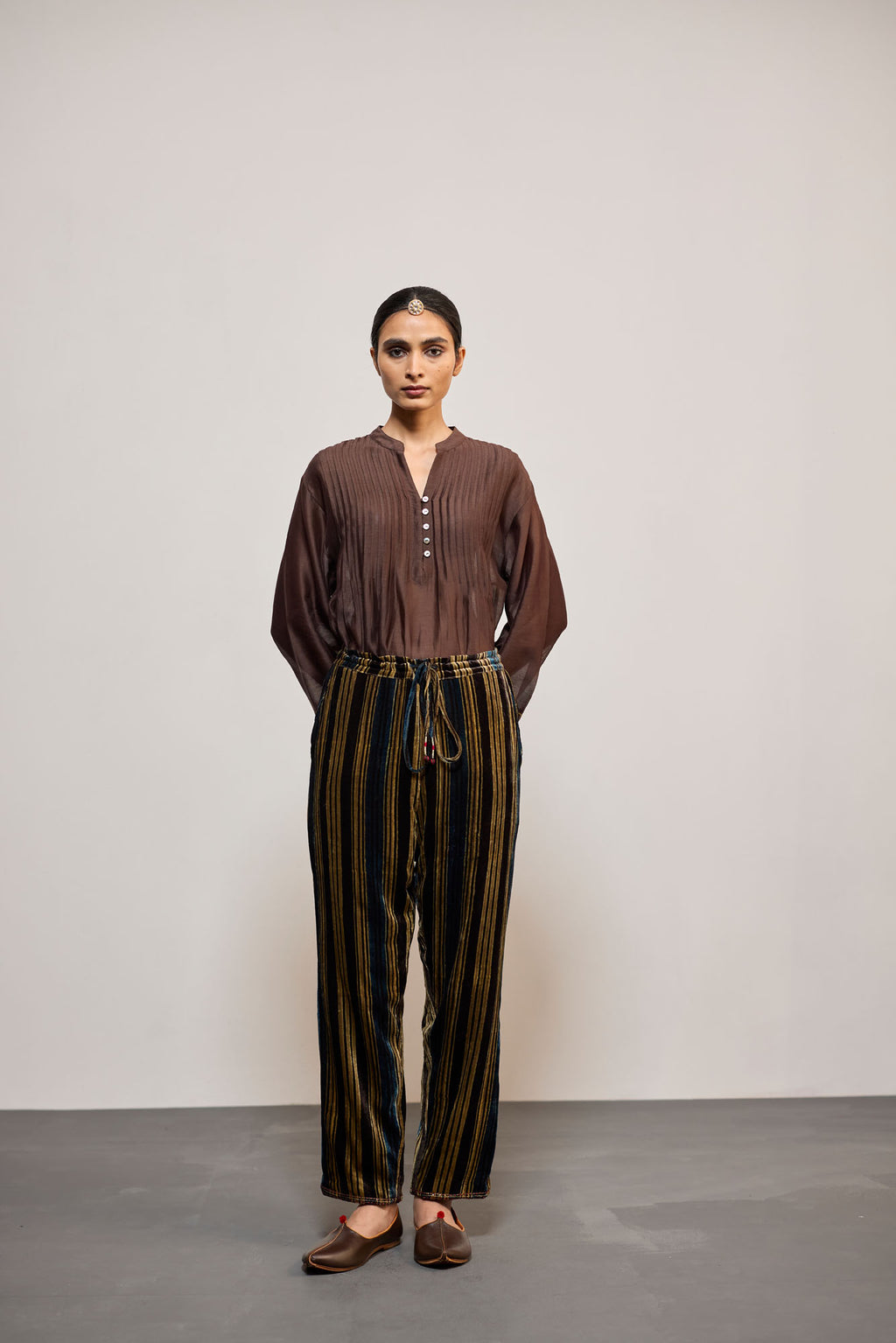 BROWN DHARI VELVET (PANT)