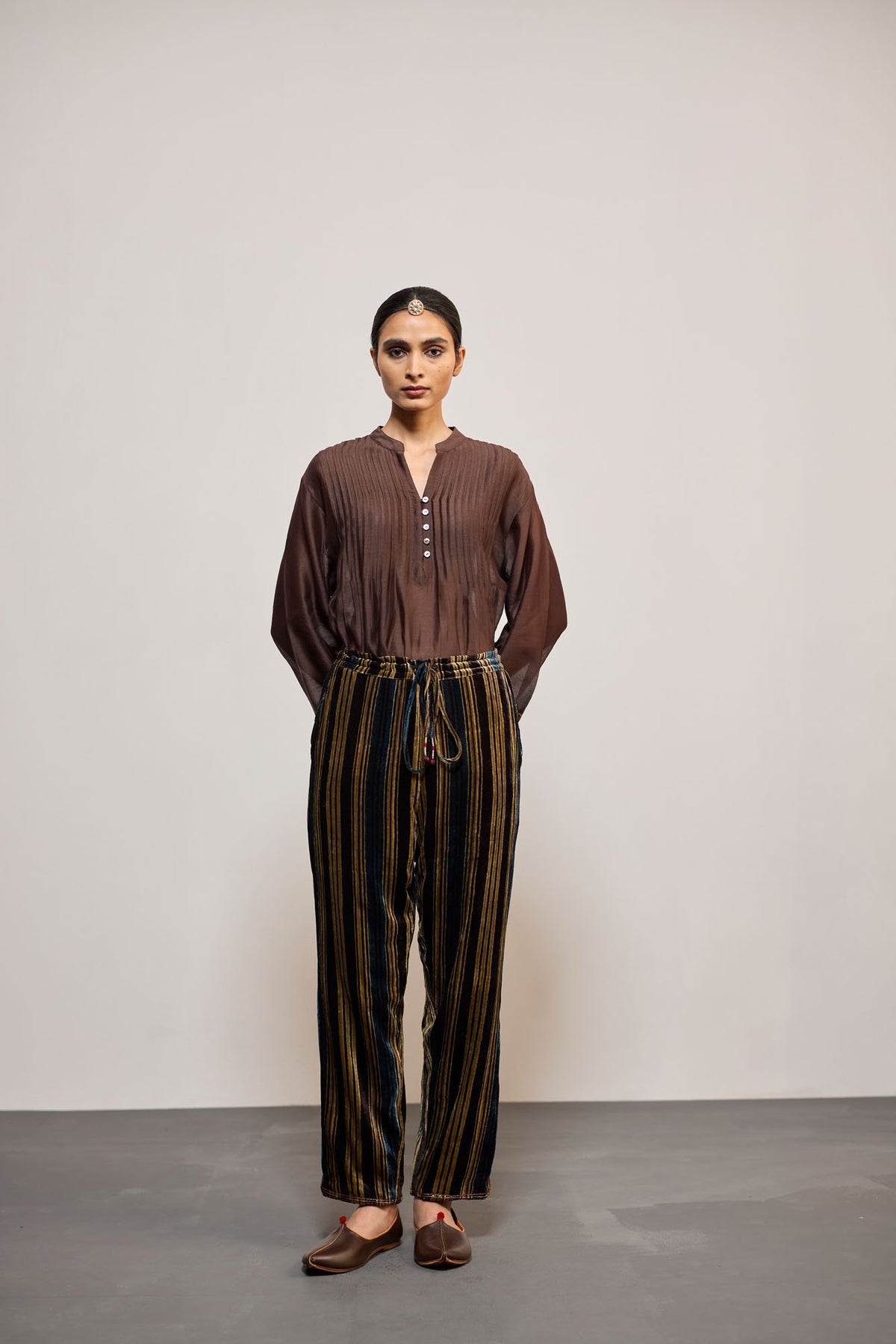 BROWN DHARI VELVET (PANT)