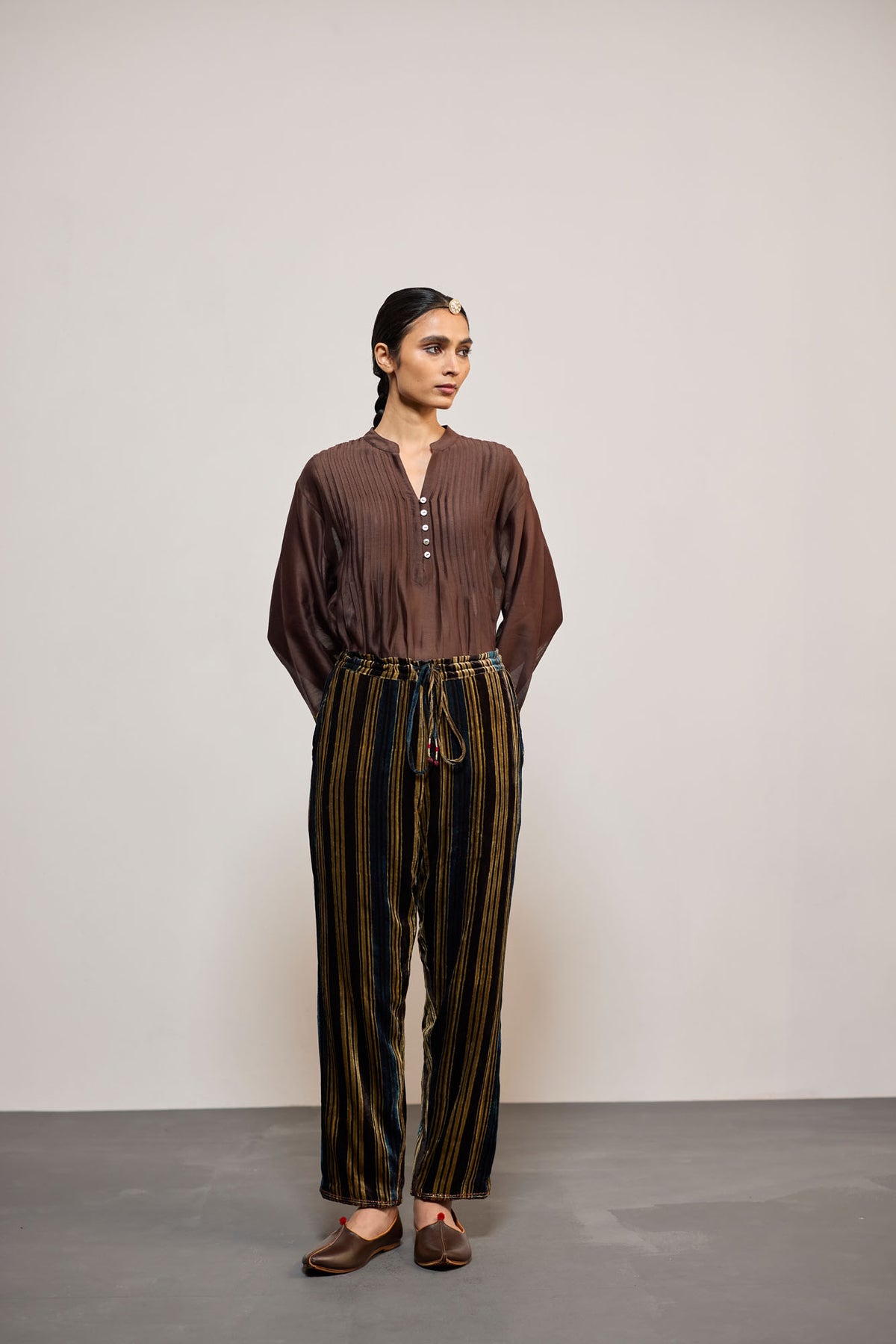 BROWN DHARI VELVET (PANT)