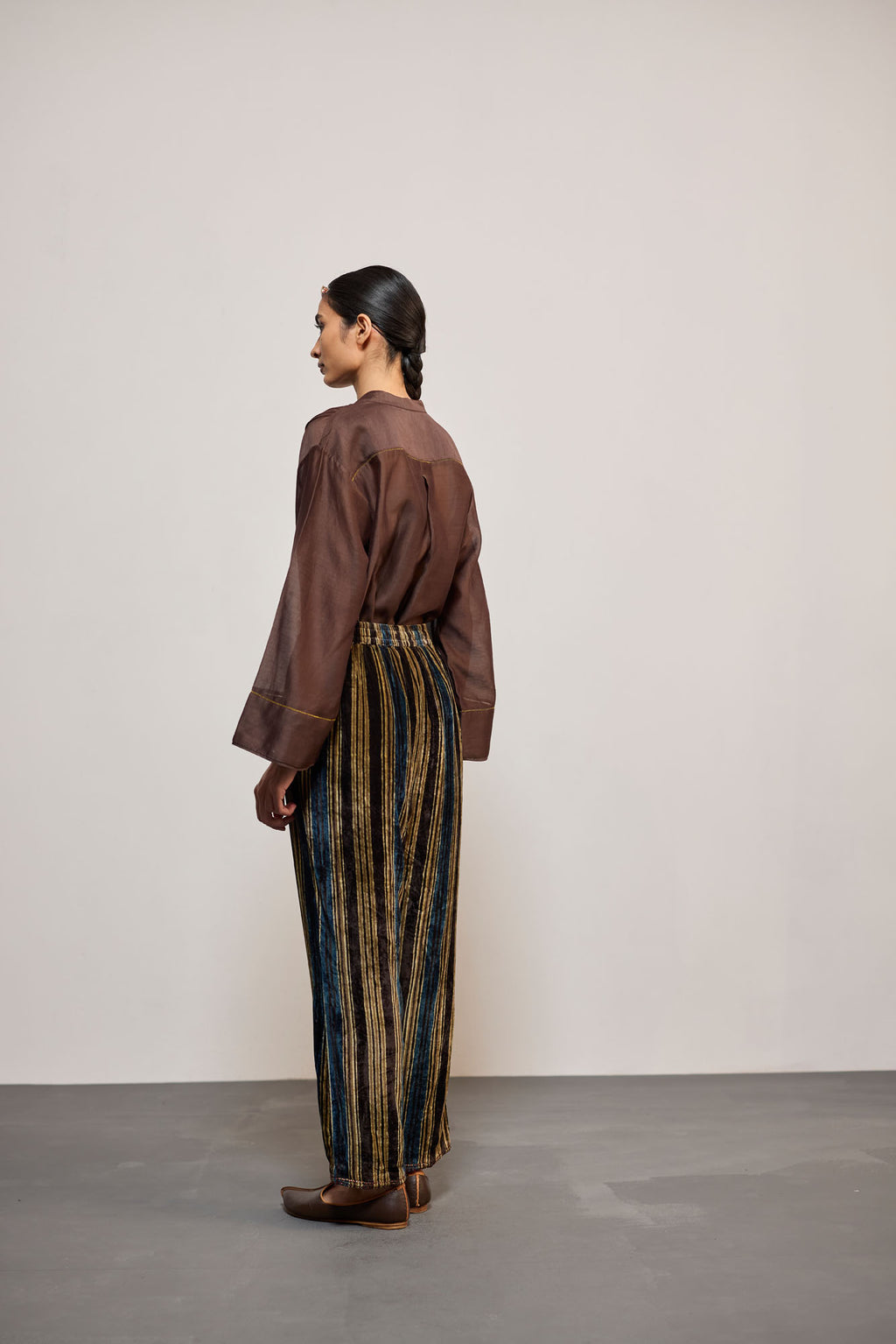BROWN DHARI VELVET (PANT)