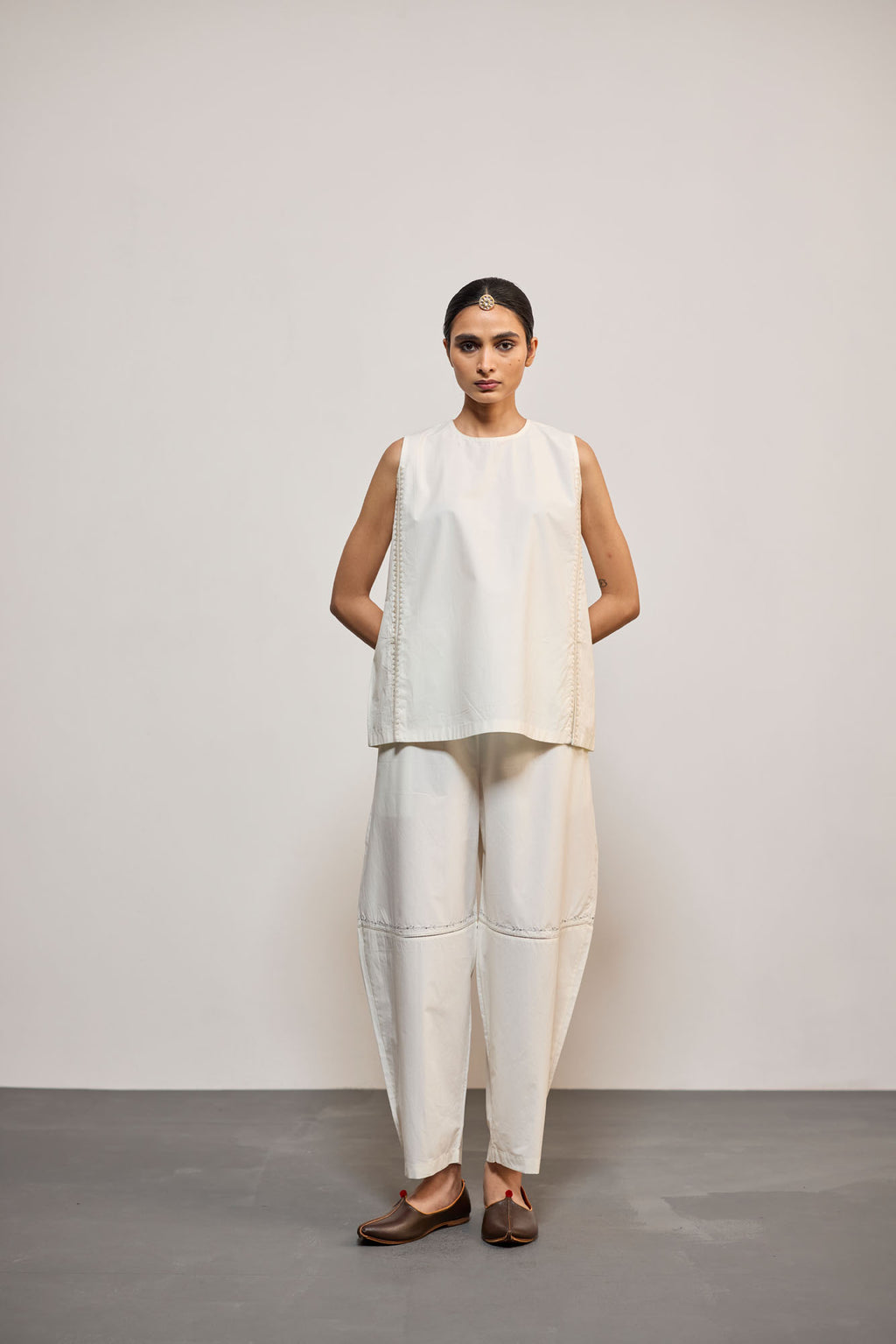 IVORY BARELL PANT