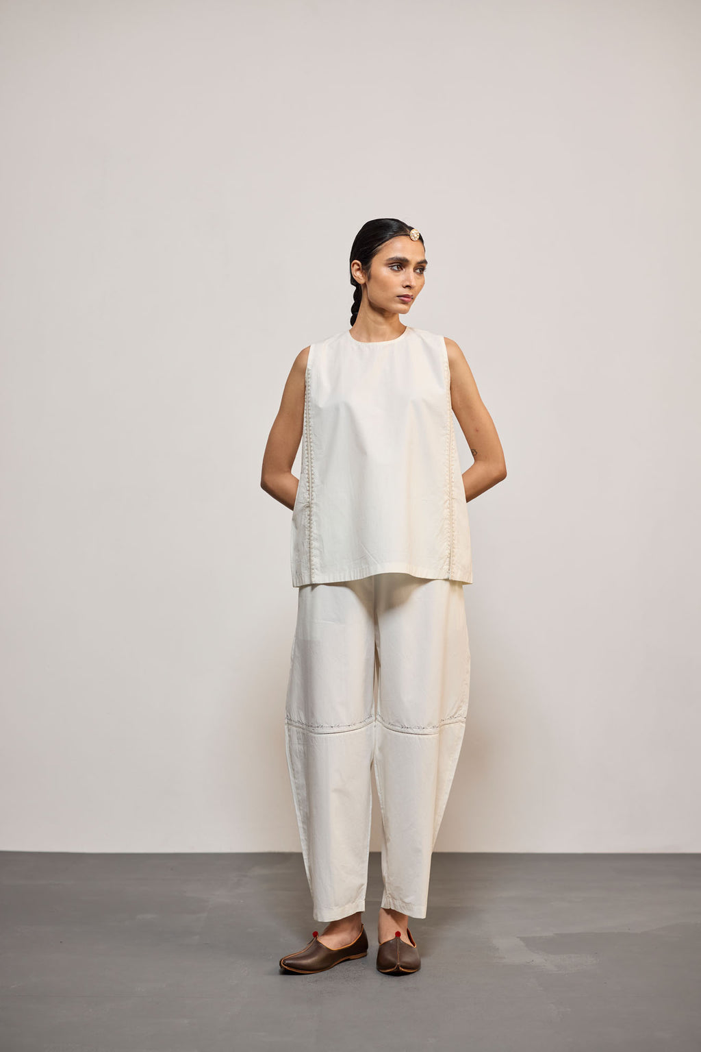 IVORY BARELL PANT