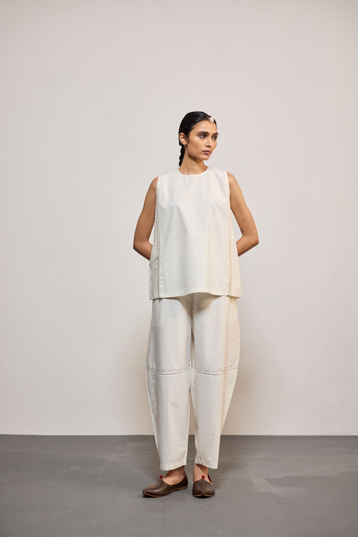 IVORY BARELL PANT