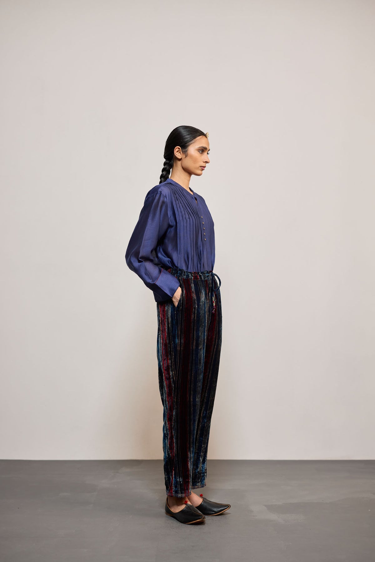 NAVY DHARI VELVET (PANT)