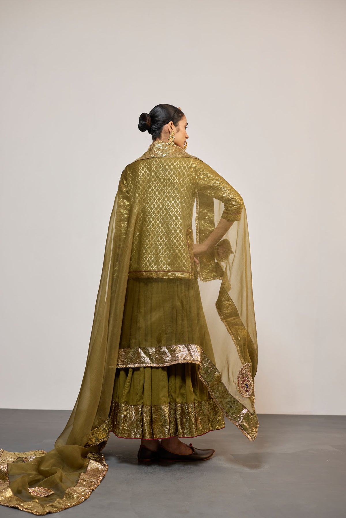 KUNCHA OLIVE (LEHENGA)