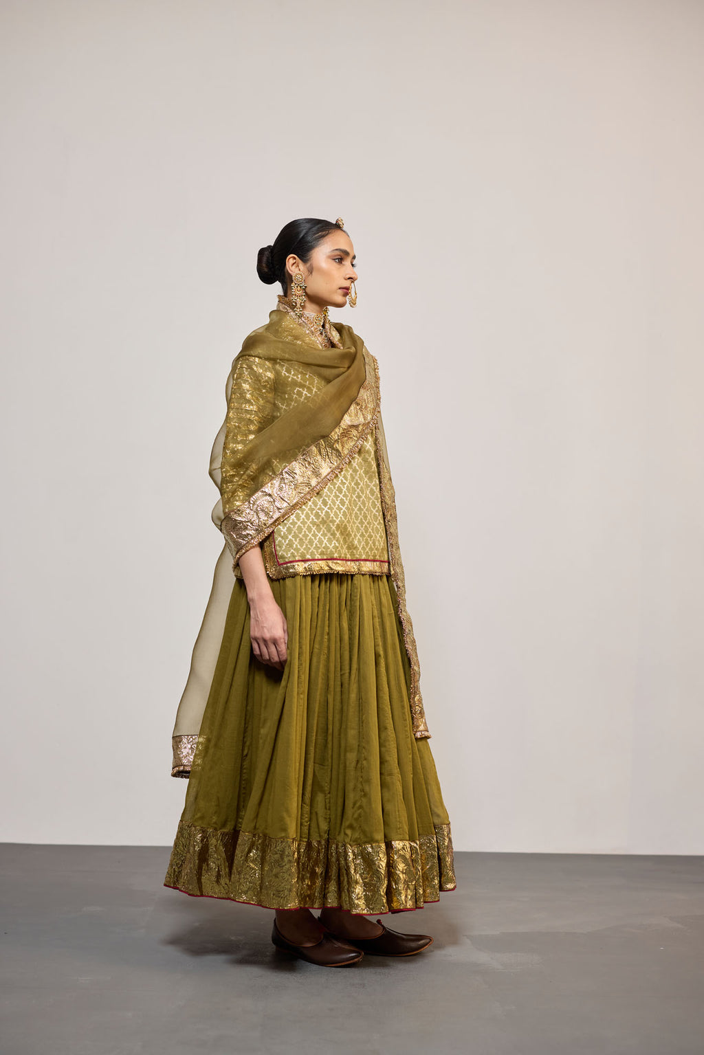 KUNCHA OLIVE (LEHENGA)