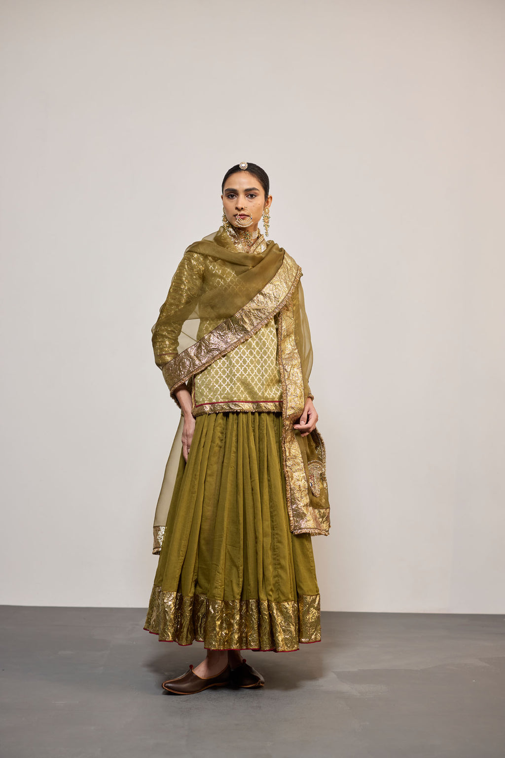 KUNCHA OLIVE (LEHENGA)