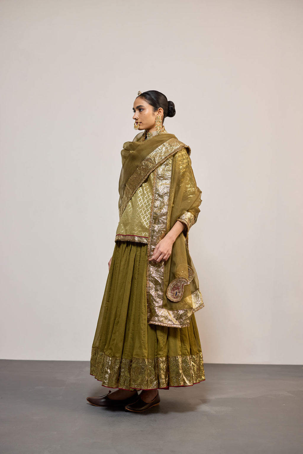 KUNCHA OLIVE (LEHENGA)