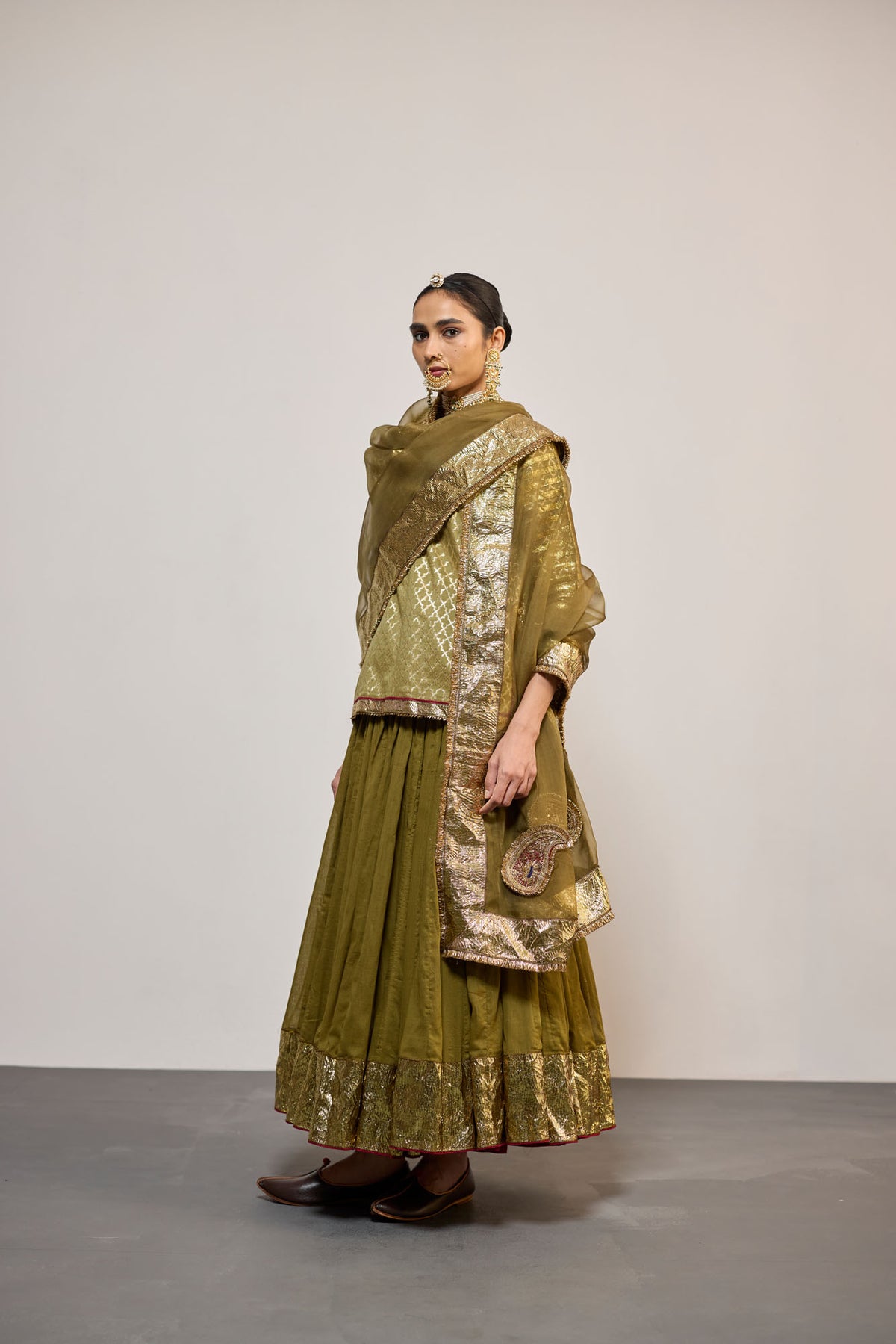 KUNCHA OLIVE (LEHENGA)
