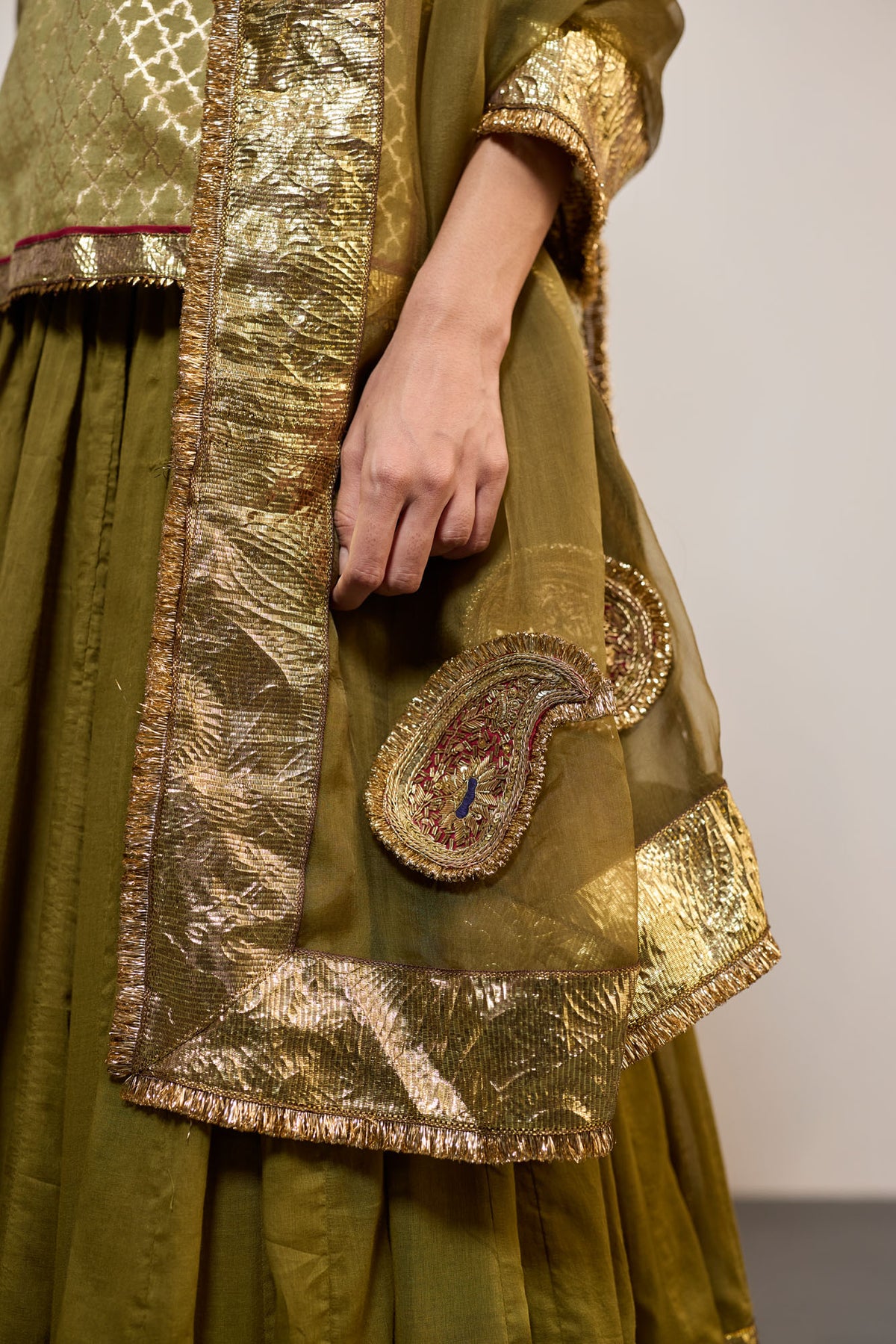 KUNCHA OLIVE (LEHENGA)