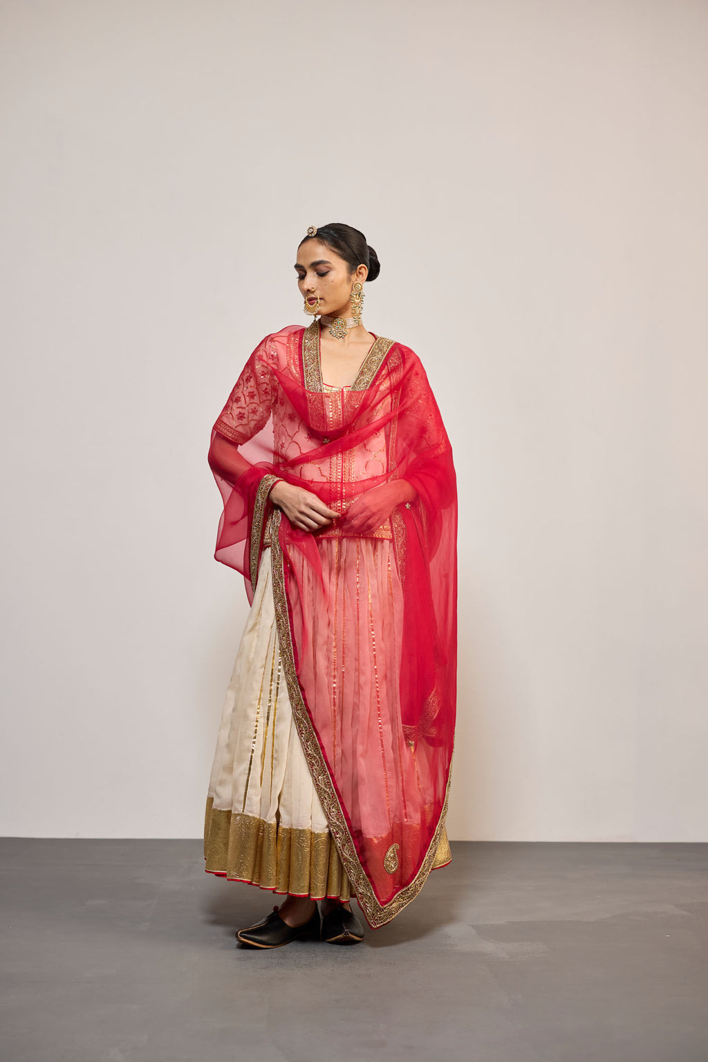 MOTIYA (LEHENGA)