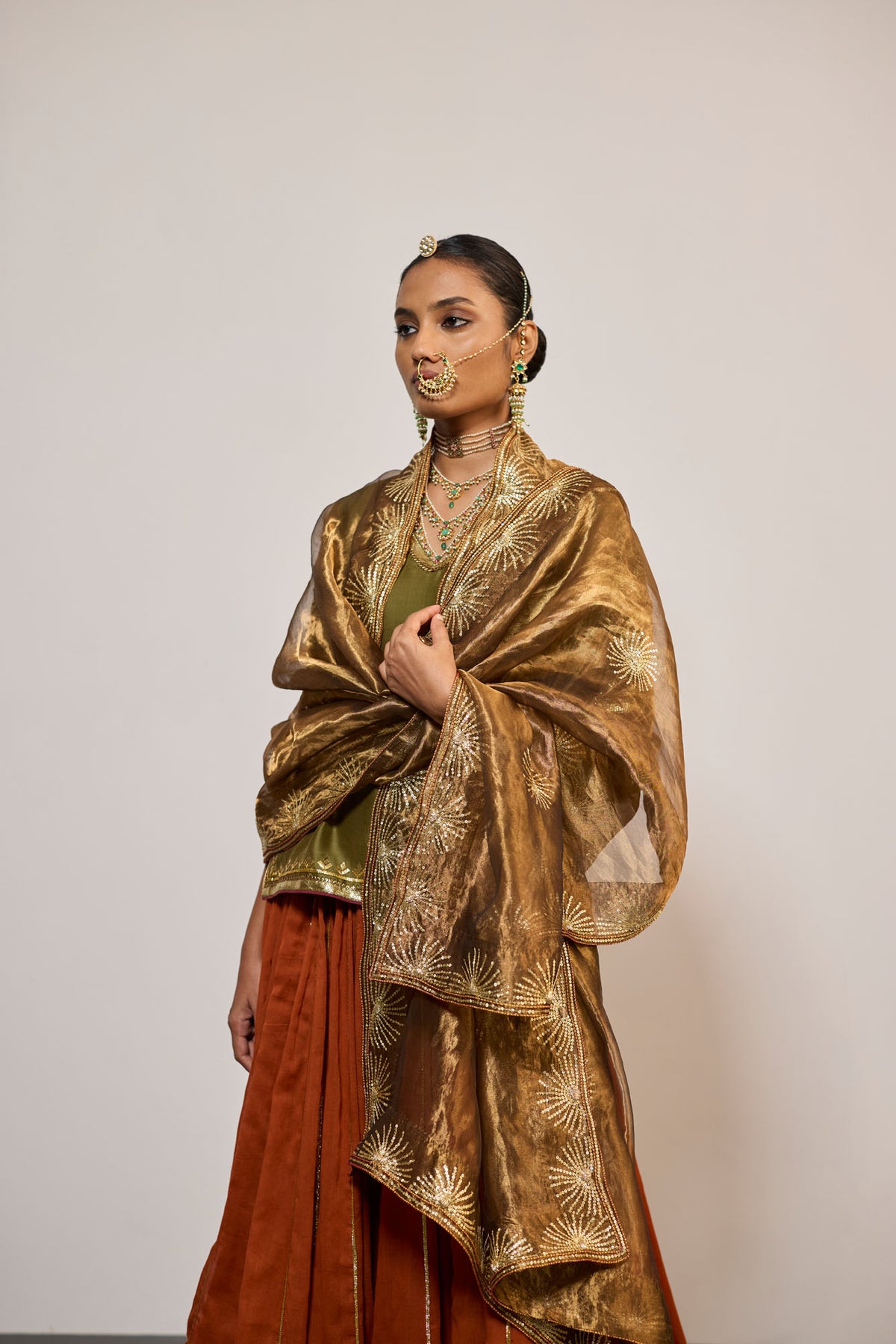 MINA (LEHENGA)
