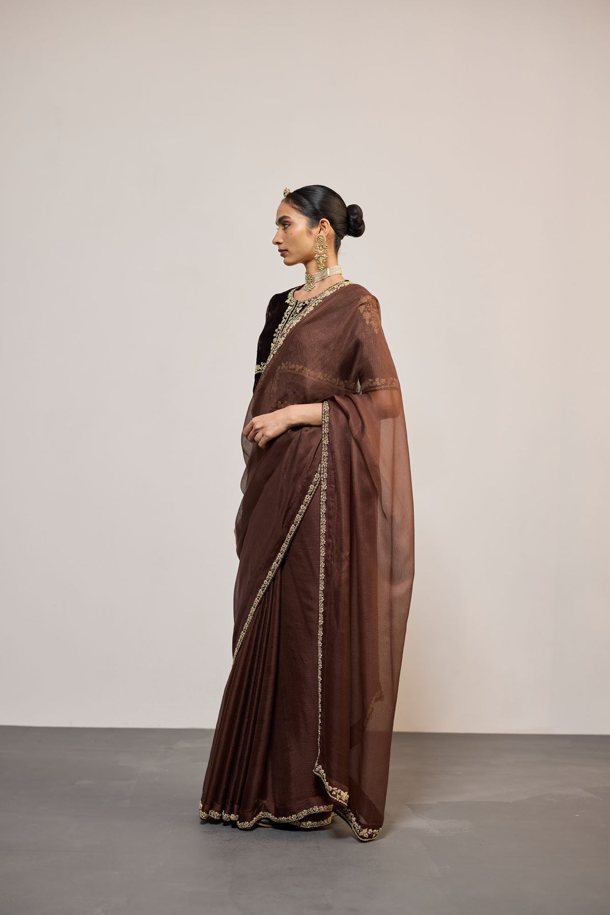 BHURIYA (SARI)