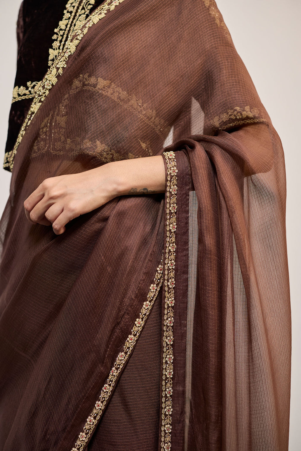 BHURIYA (SARI)