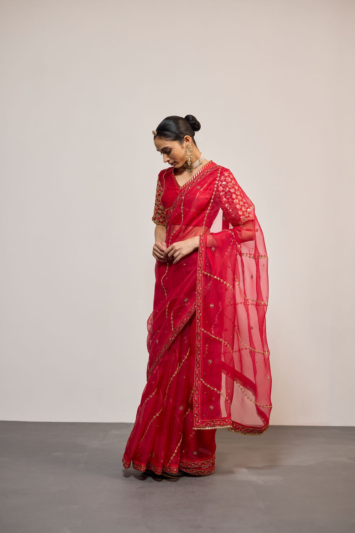 SINDAPI SARI