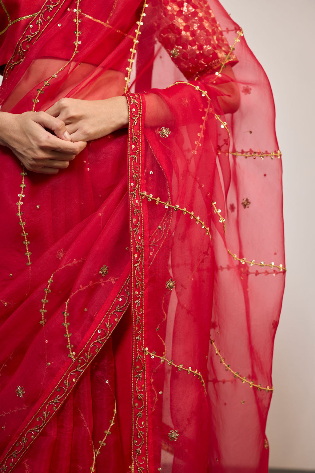 SINDAPI SARI