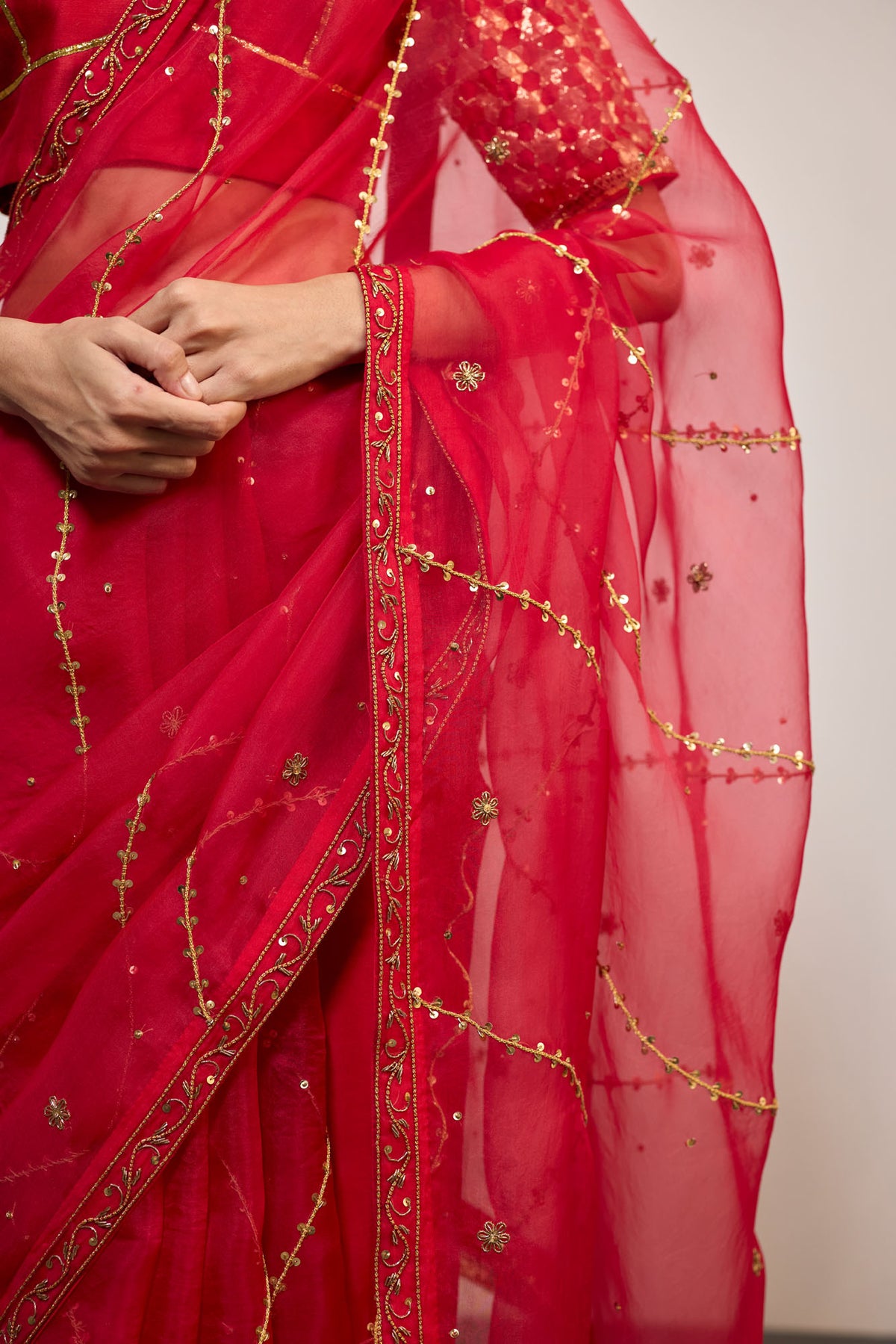 SINDAPI SARI