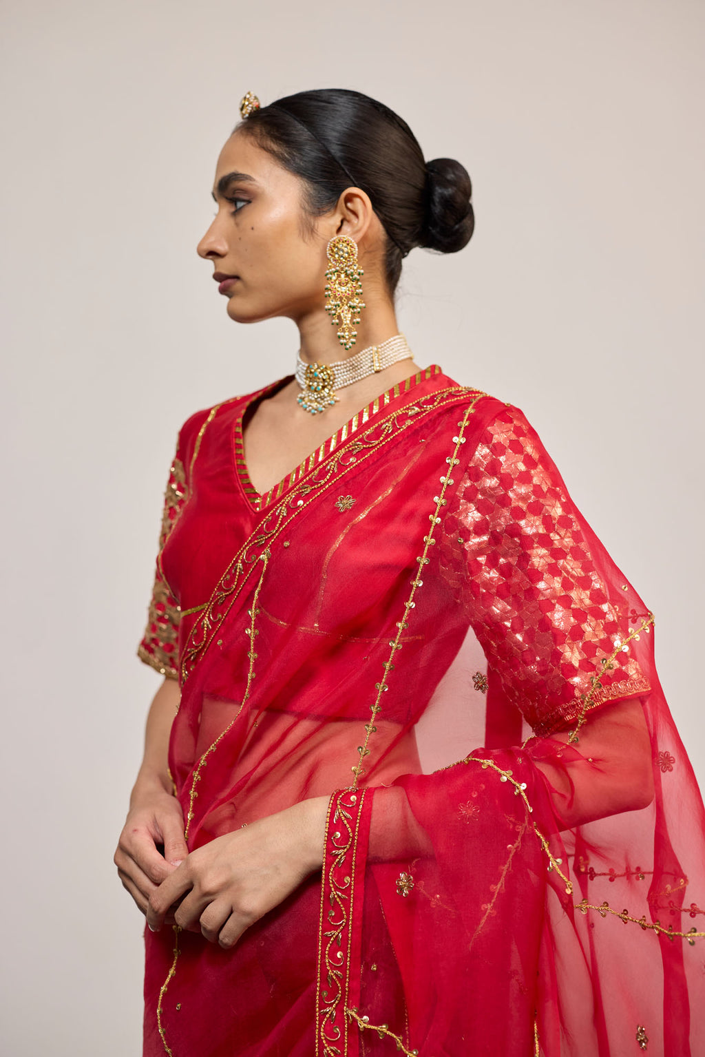 SINDAPI SARI
