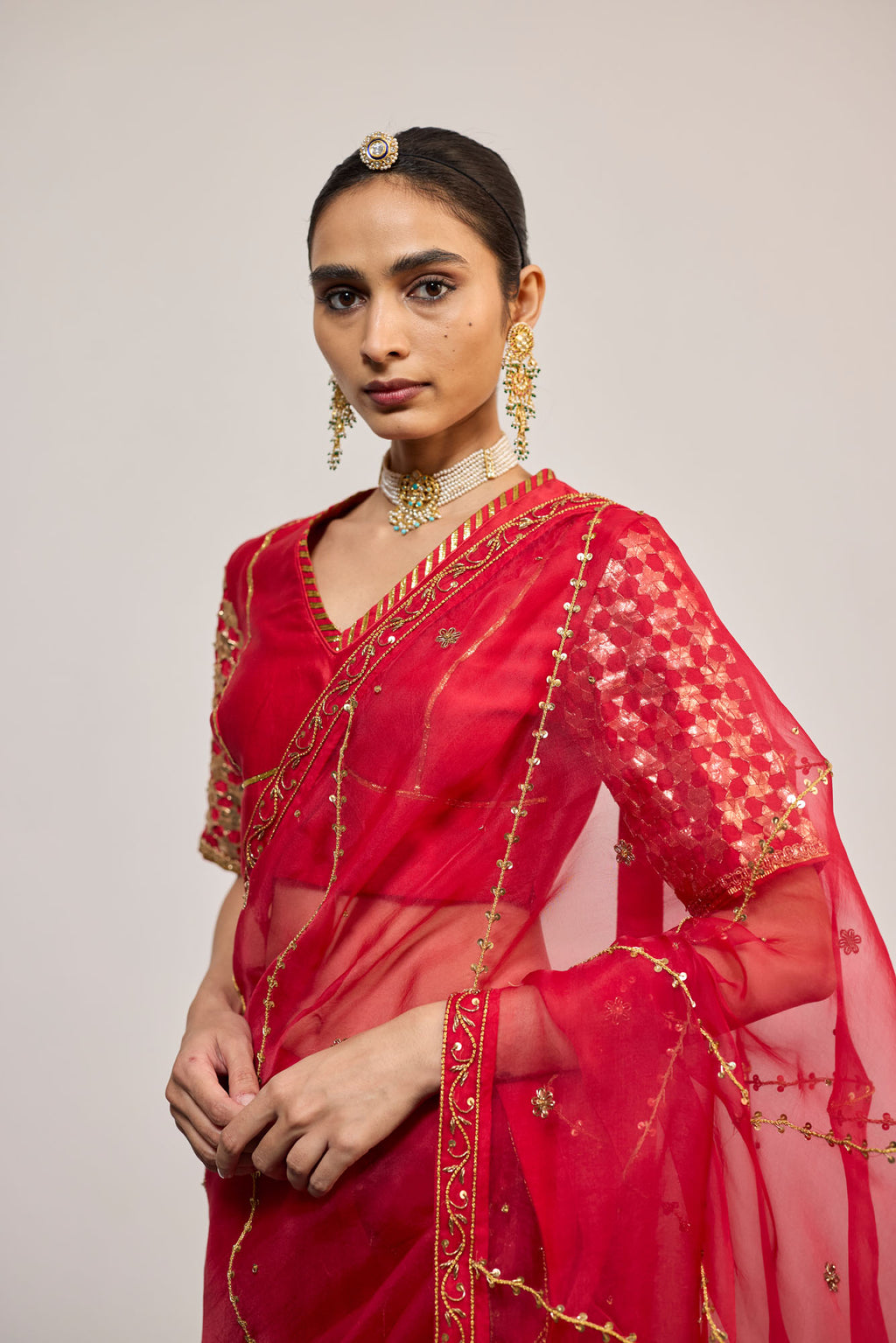 SINDAPI SARI
