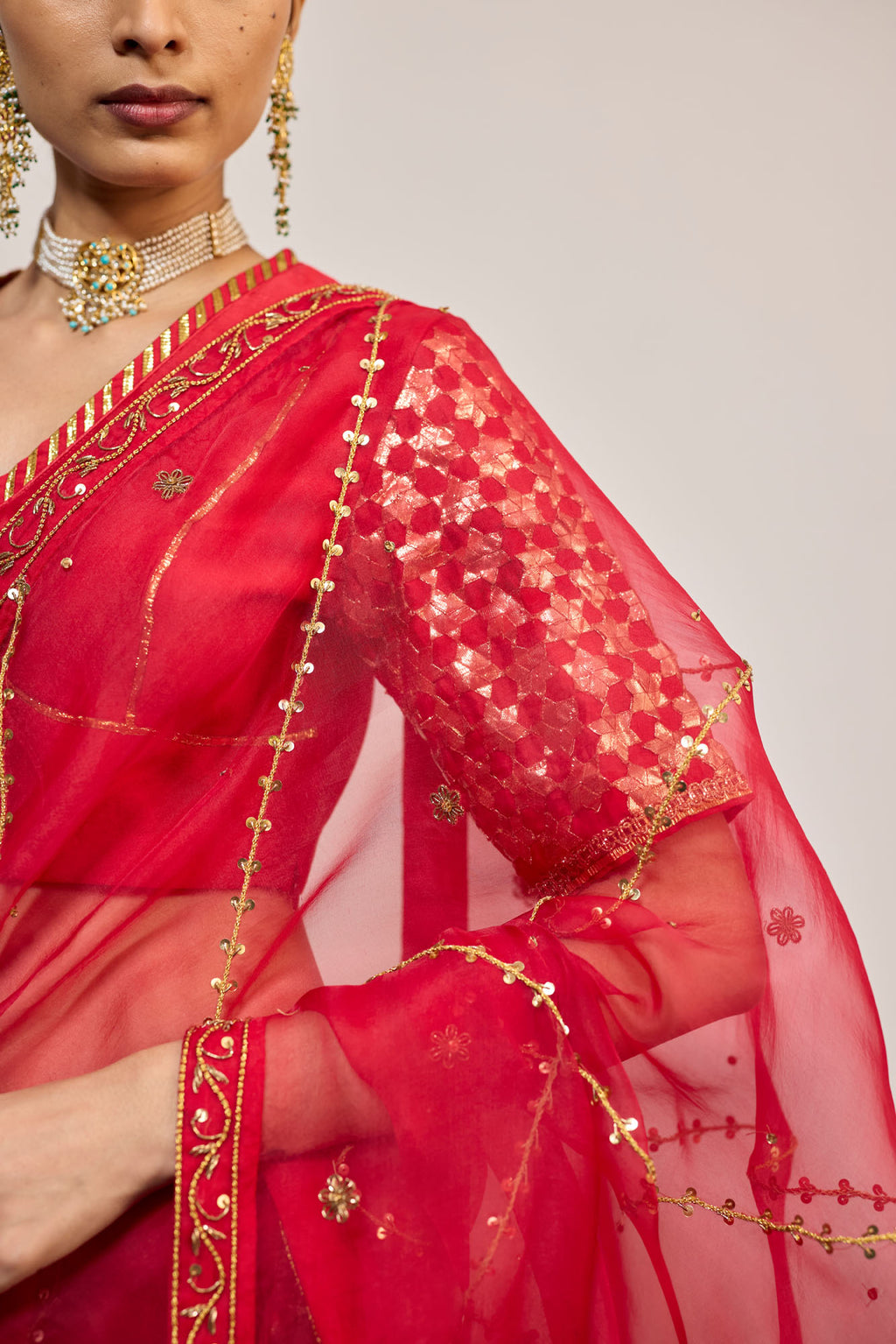 SINDAPI SARI