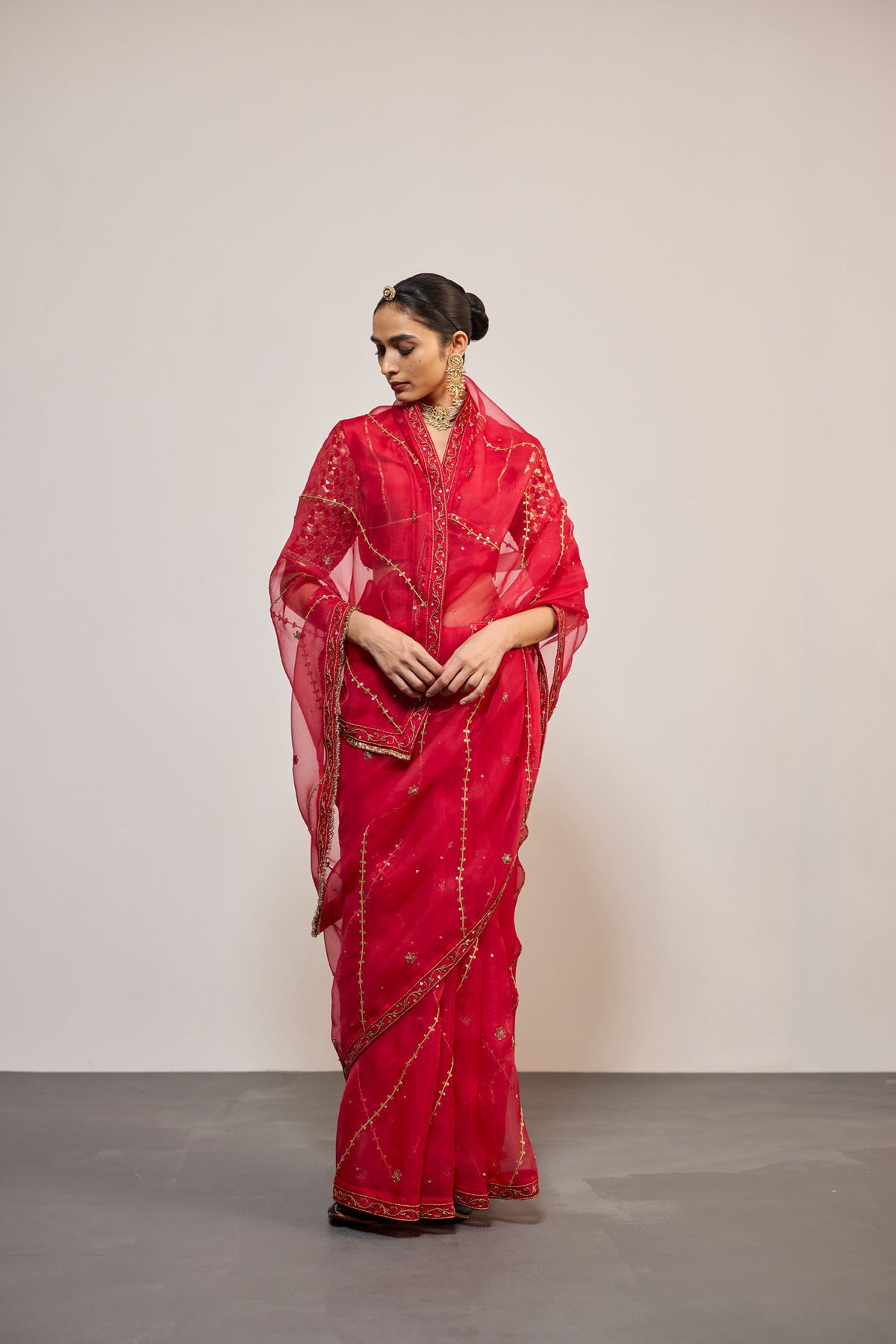 SINDAPI SARI
