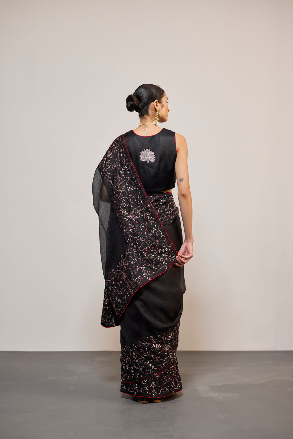 KAJRI (SARI)