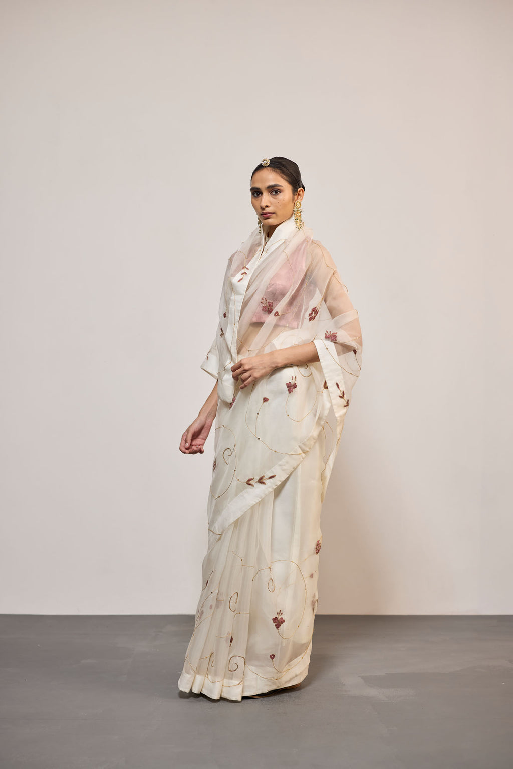MOTIYA (SARI)