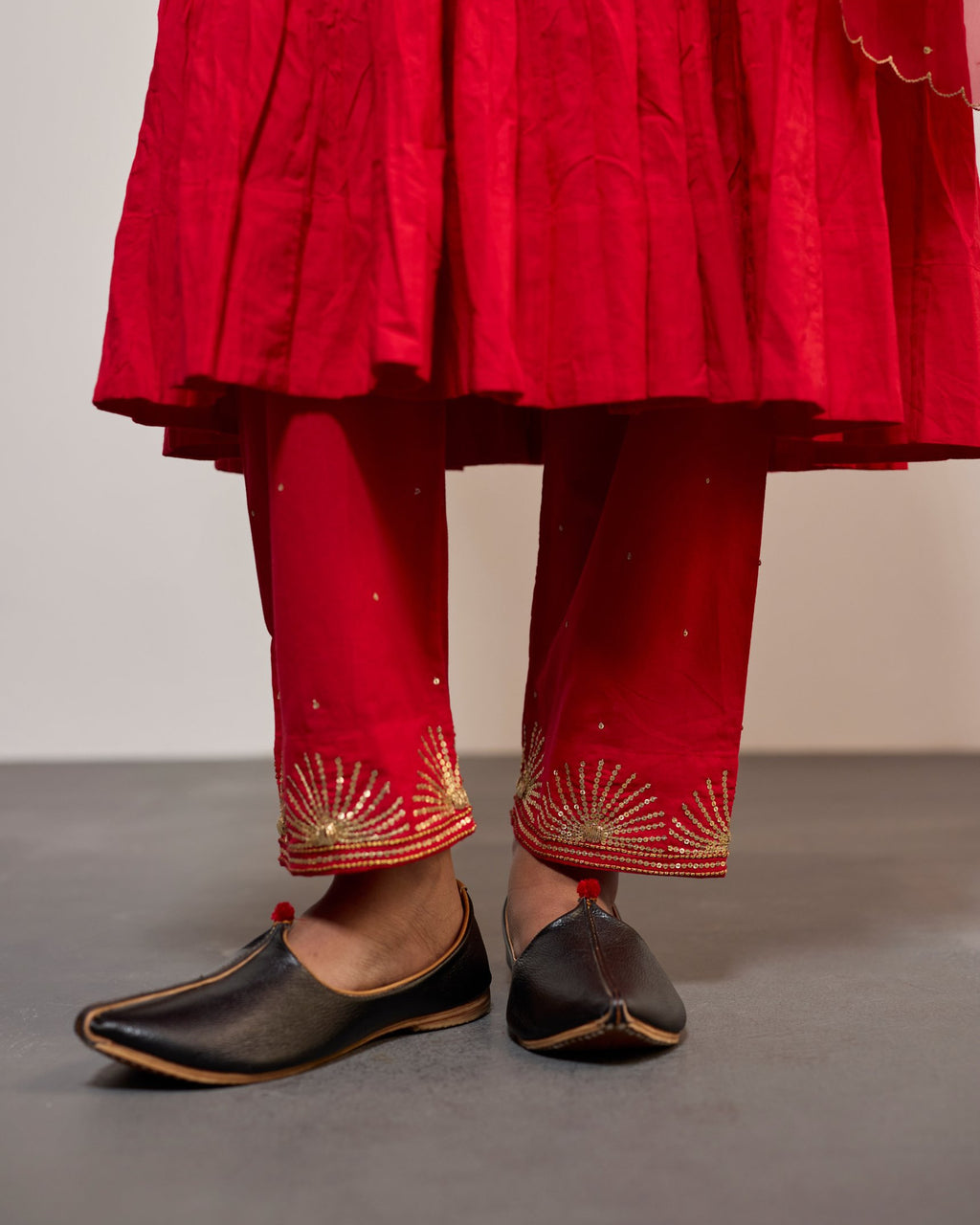 AANDALEEB SINDURI RED (SUIT SET)