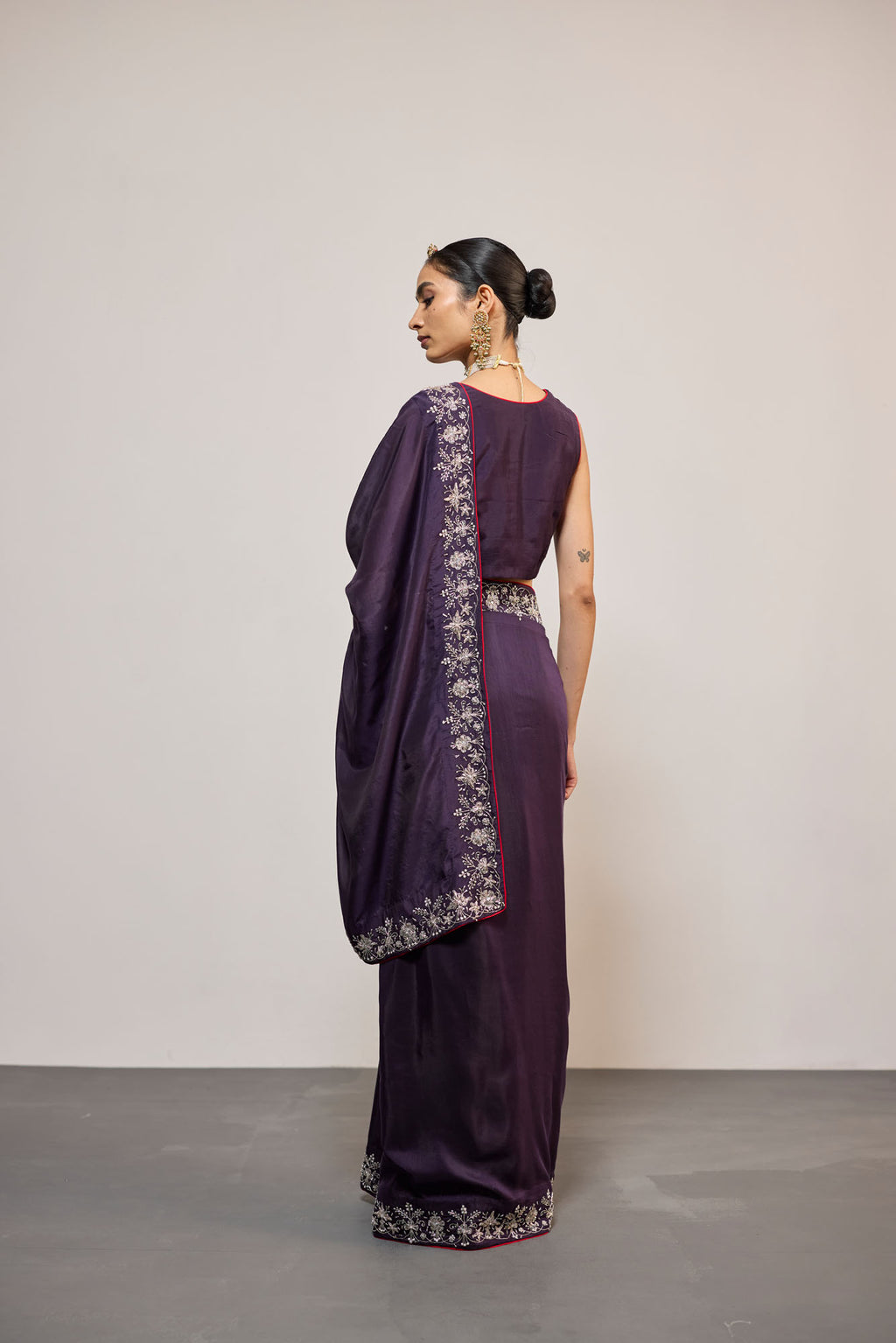 JAMUNIYA (SARI)