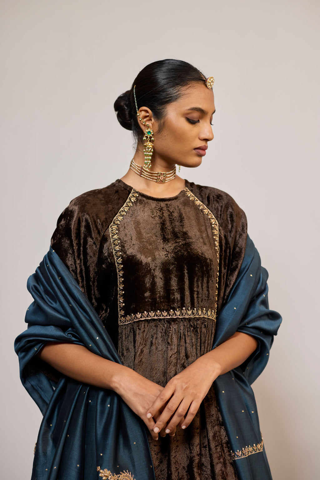 BHURIYA VELVET (SUIT SET)