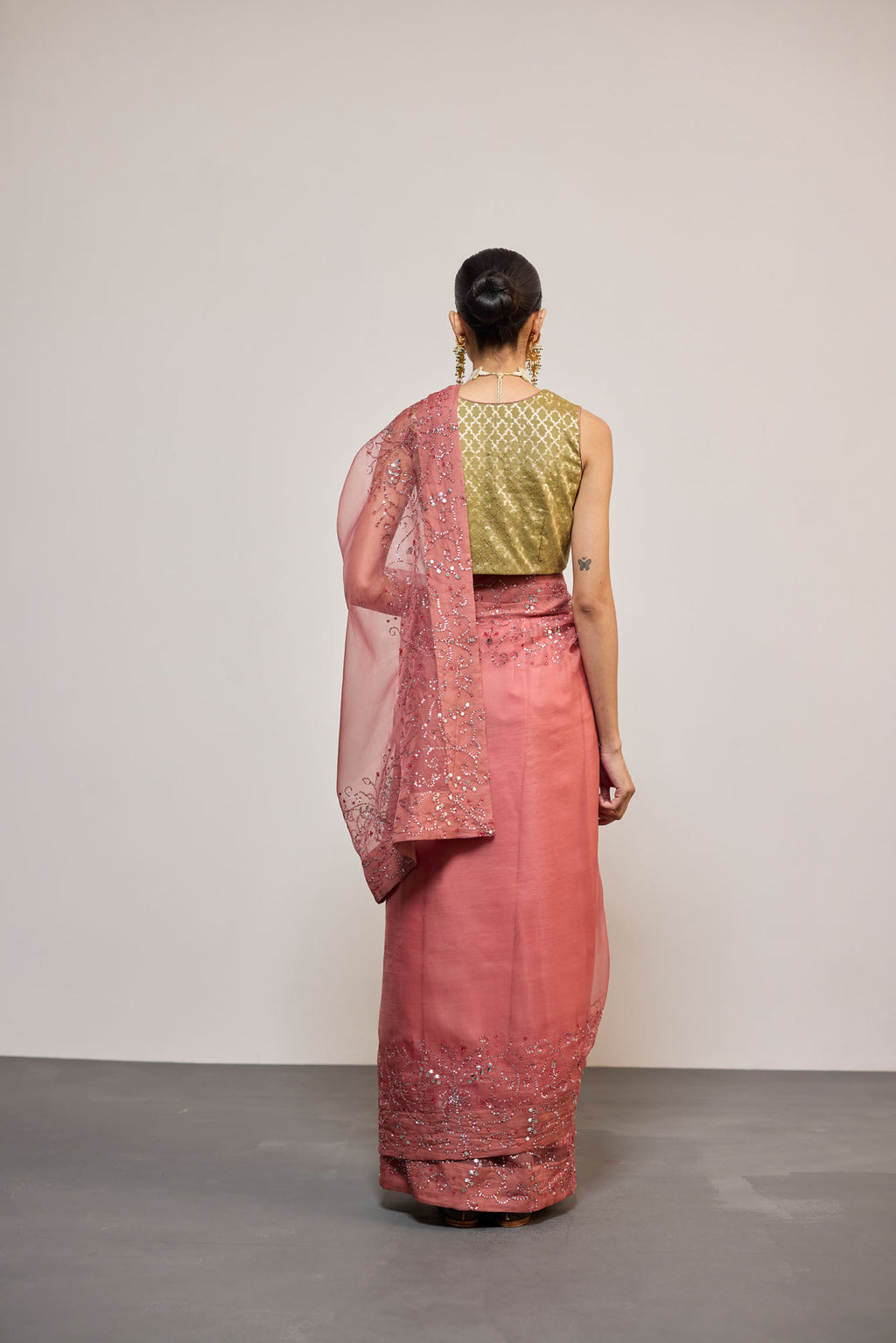 ROSE (SARI)