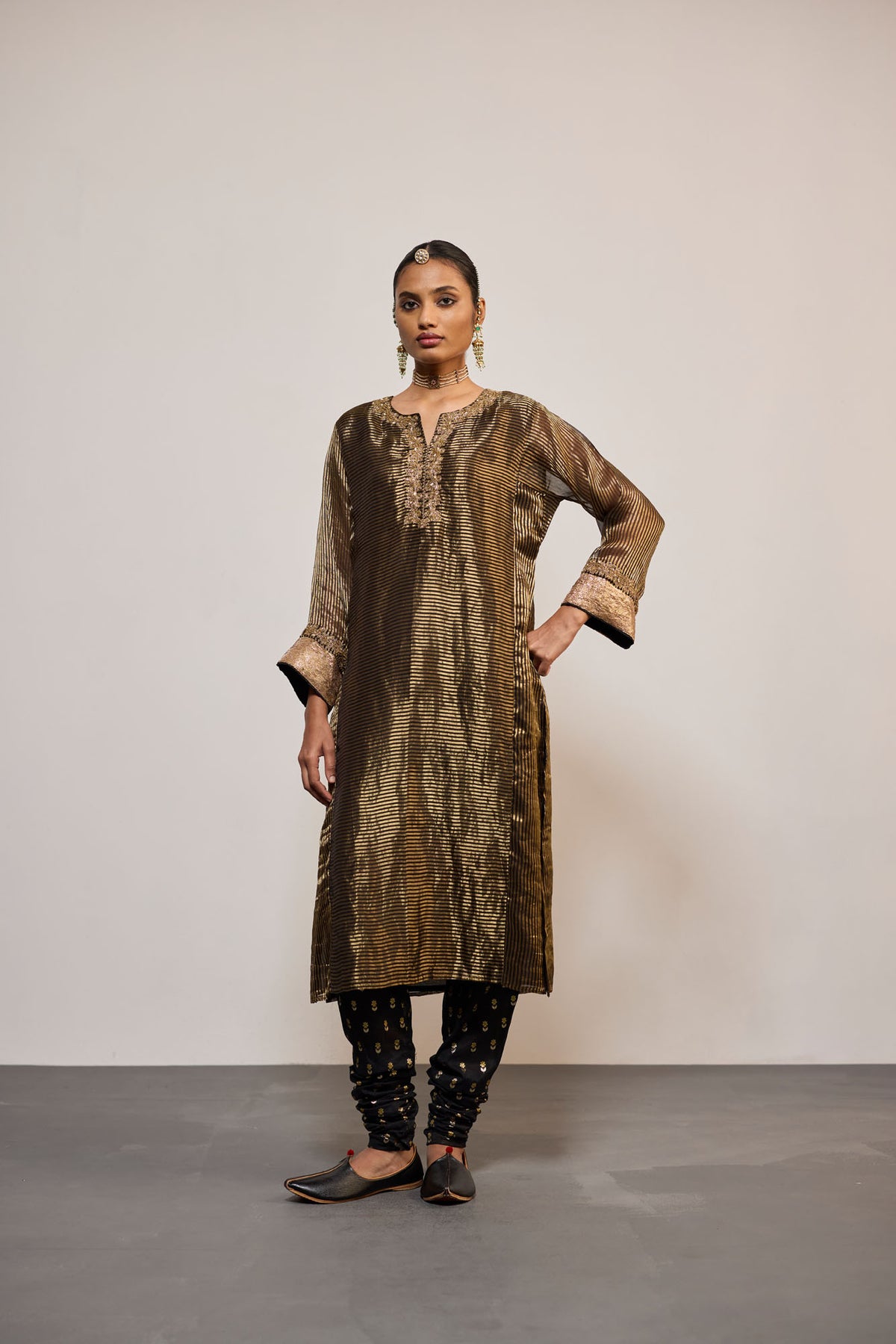 KAJRI (KURTA SET)