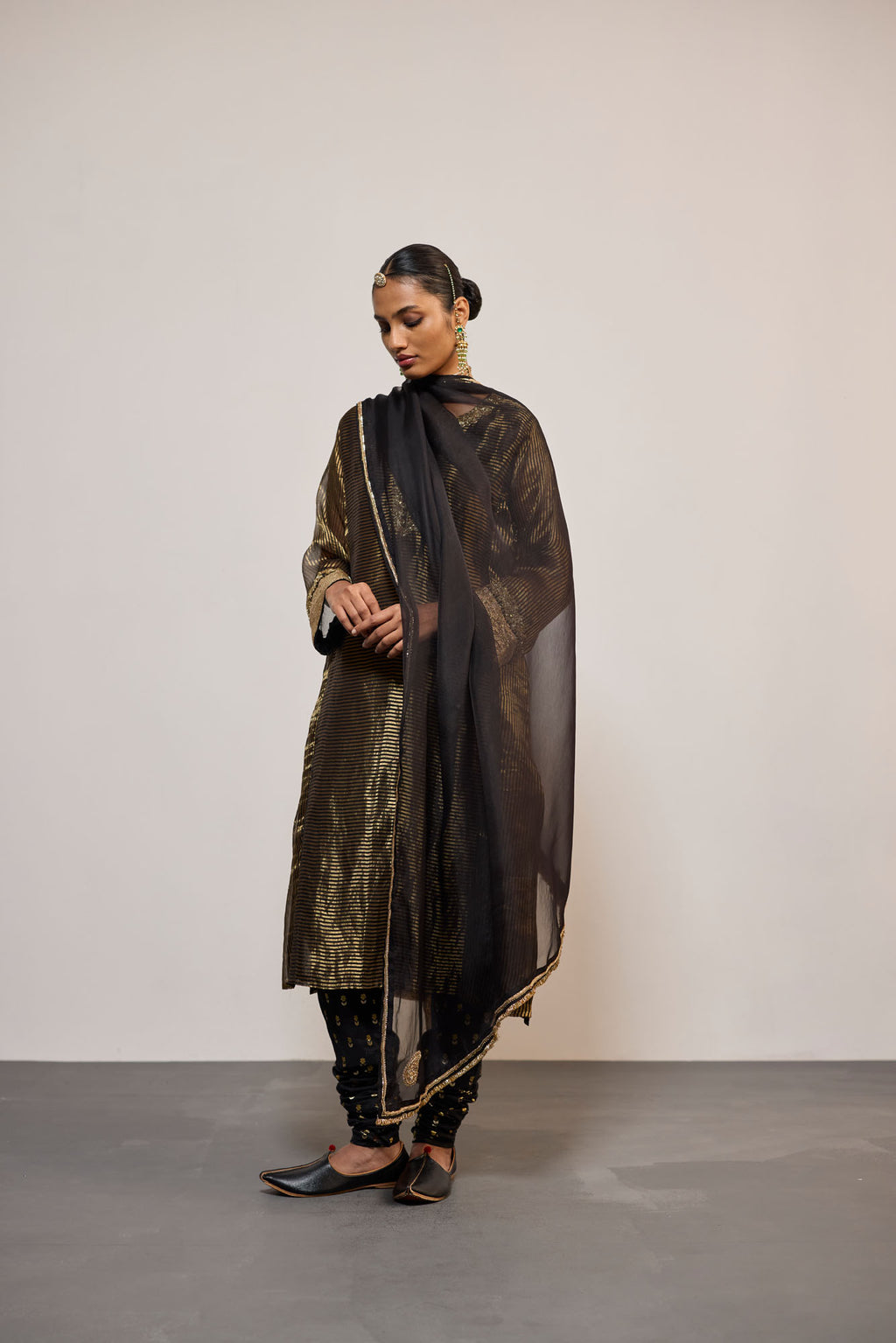 KAJRI (KURTA SET)