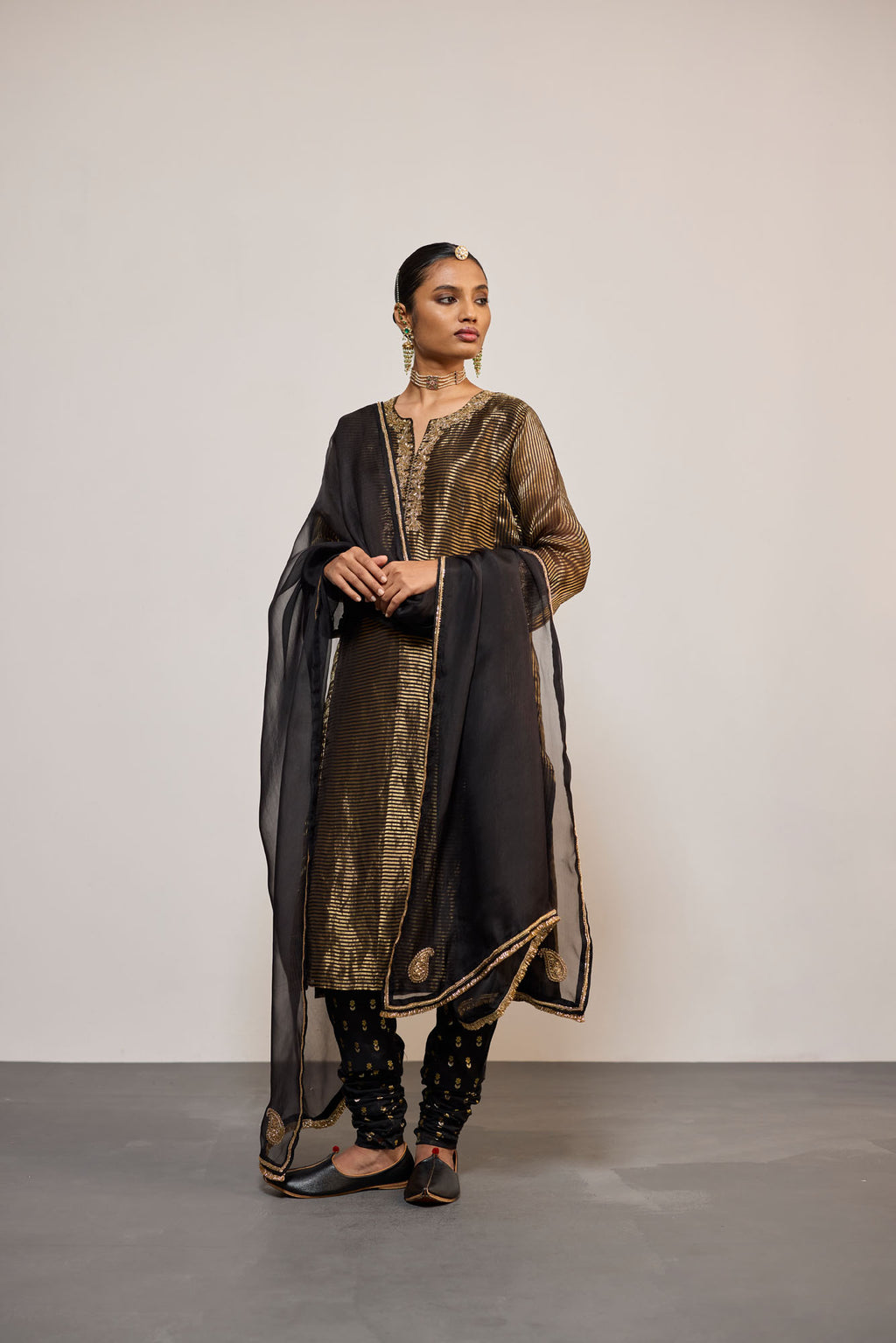 KAJRI (KURTA SET)