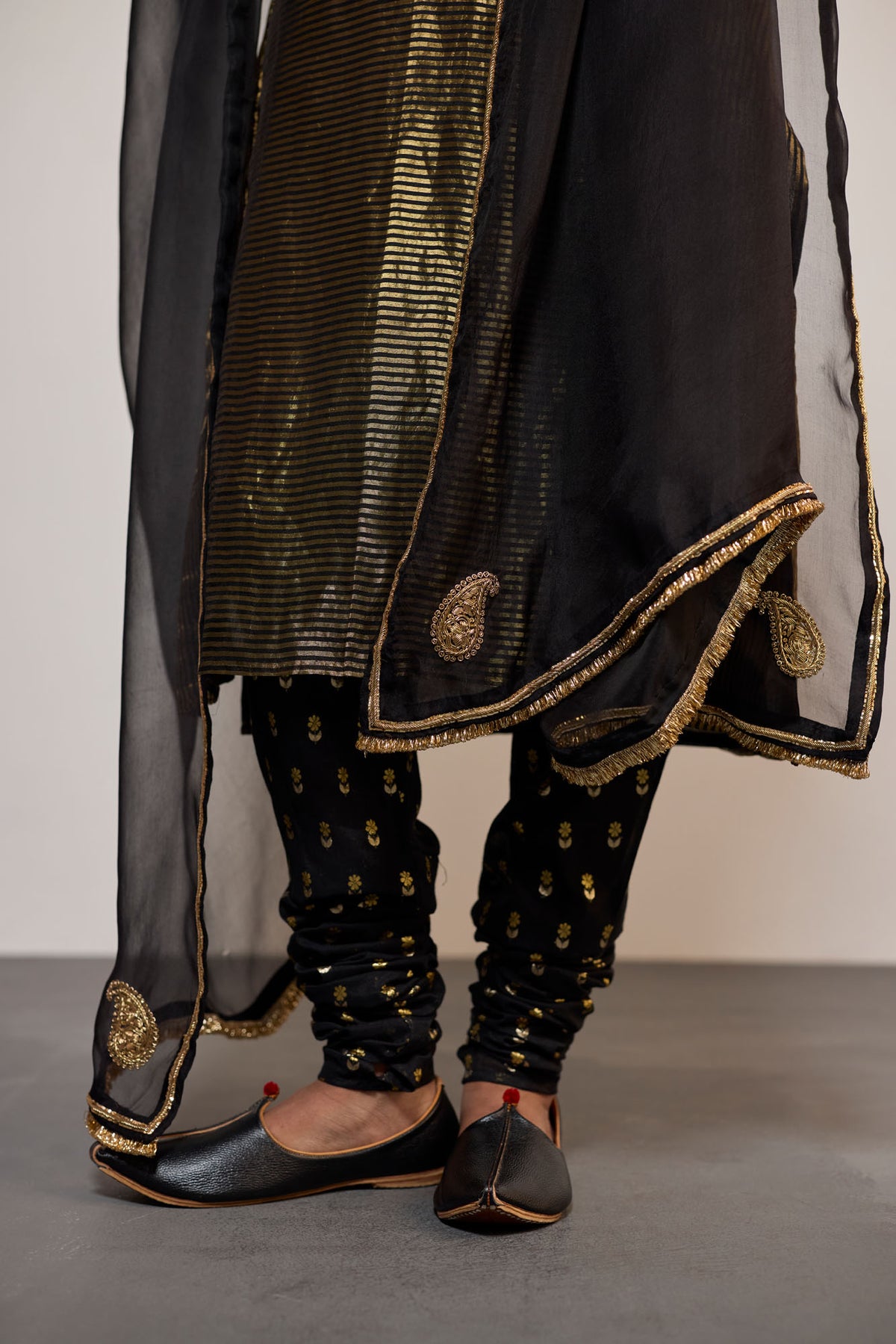 KAJRI (KURTA SET)