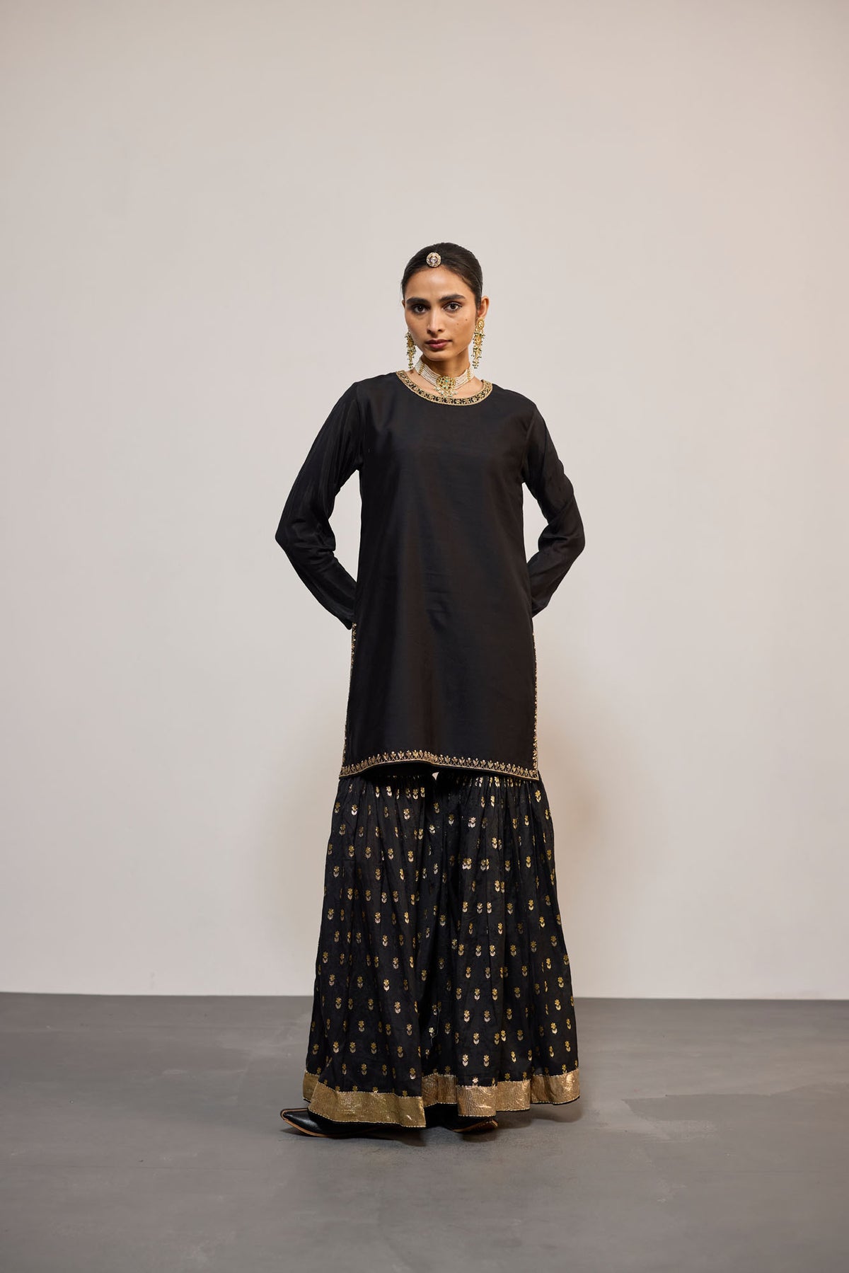 KAJRI (SHARARA)