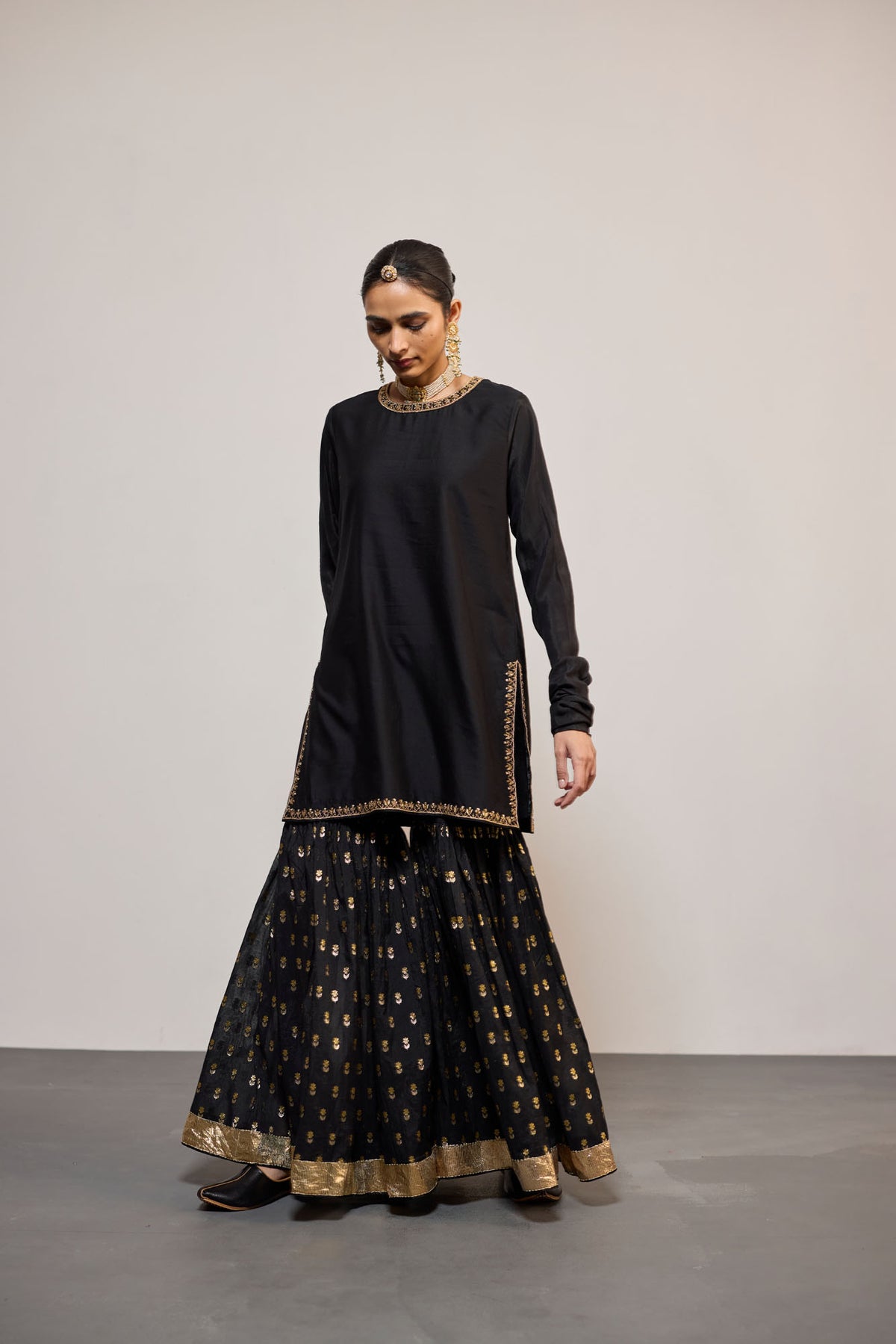 KAJRI (SHARARA)