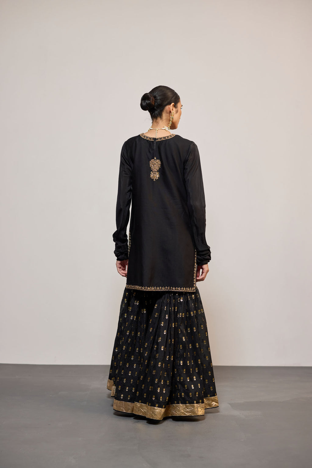 KAJRI (SHARARA)