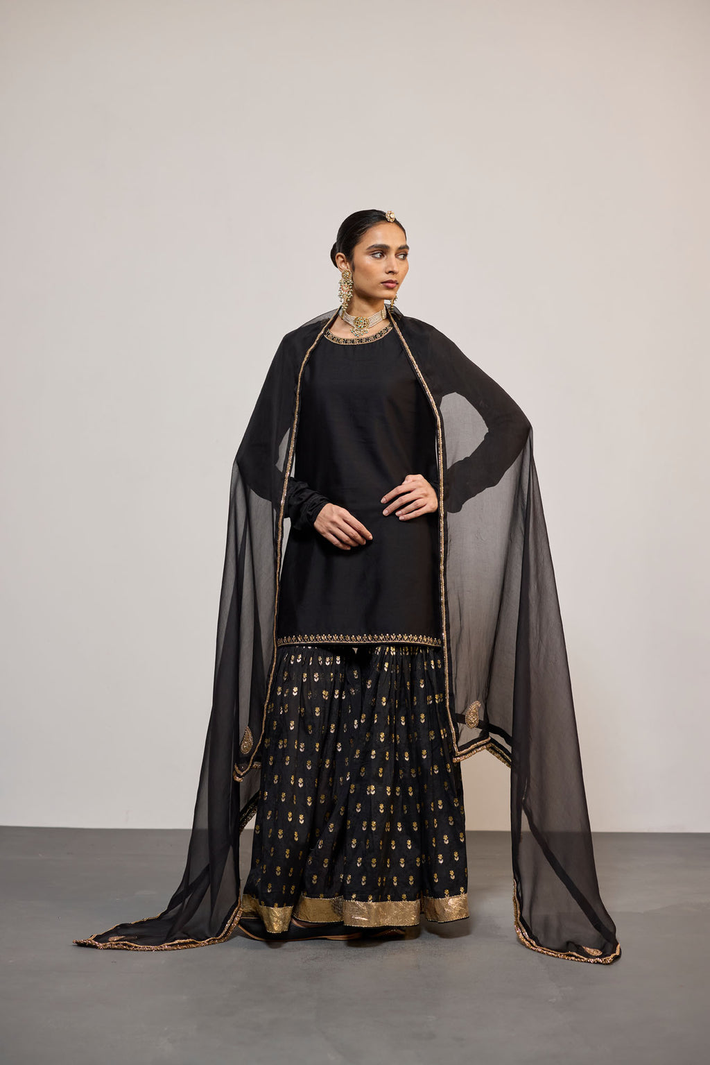 KAJRI (SHARARA)
